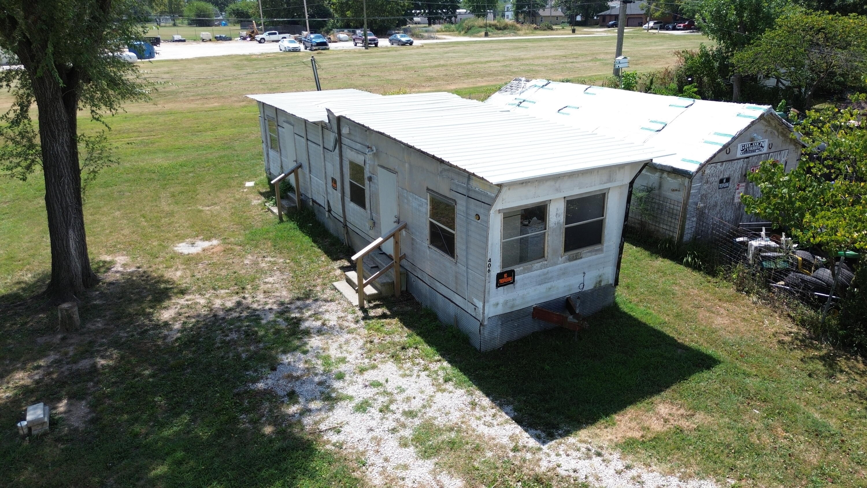 Photo 4 - Residential Income for sale – 402 W Colgate Street  Bolivar, MO