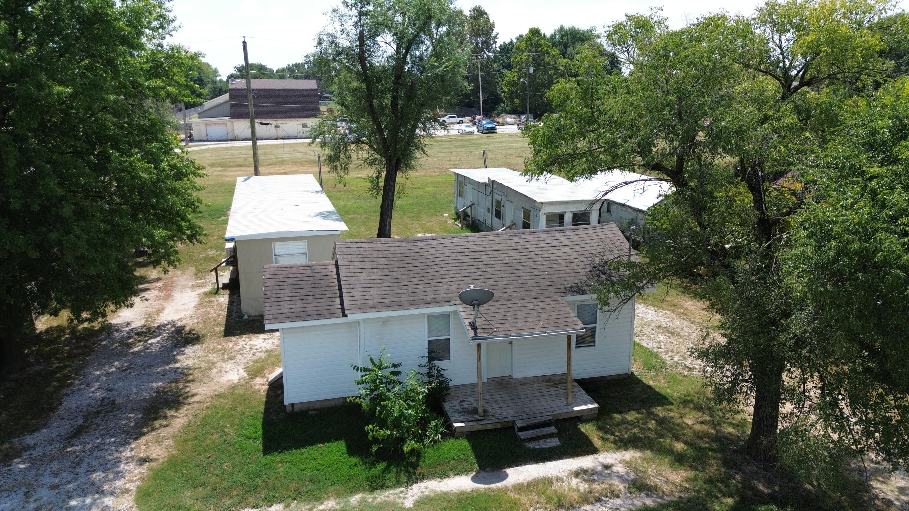 Residential Income for sale – 402 W Colgate Street  Bolivar, MO