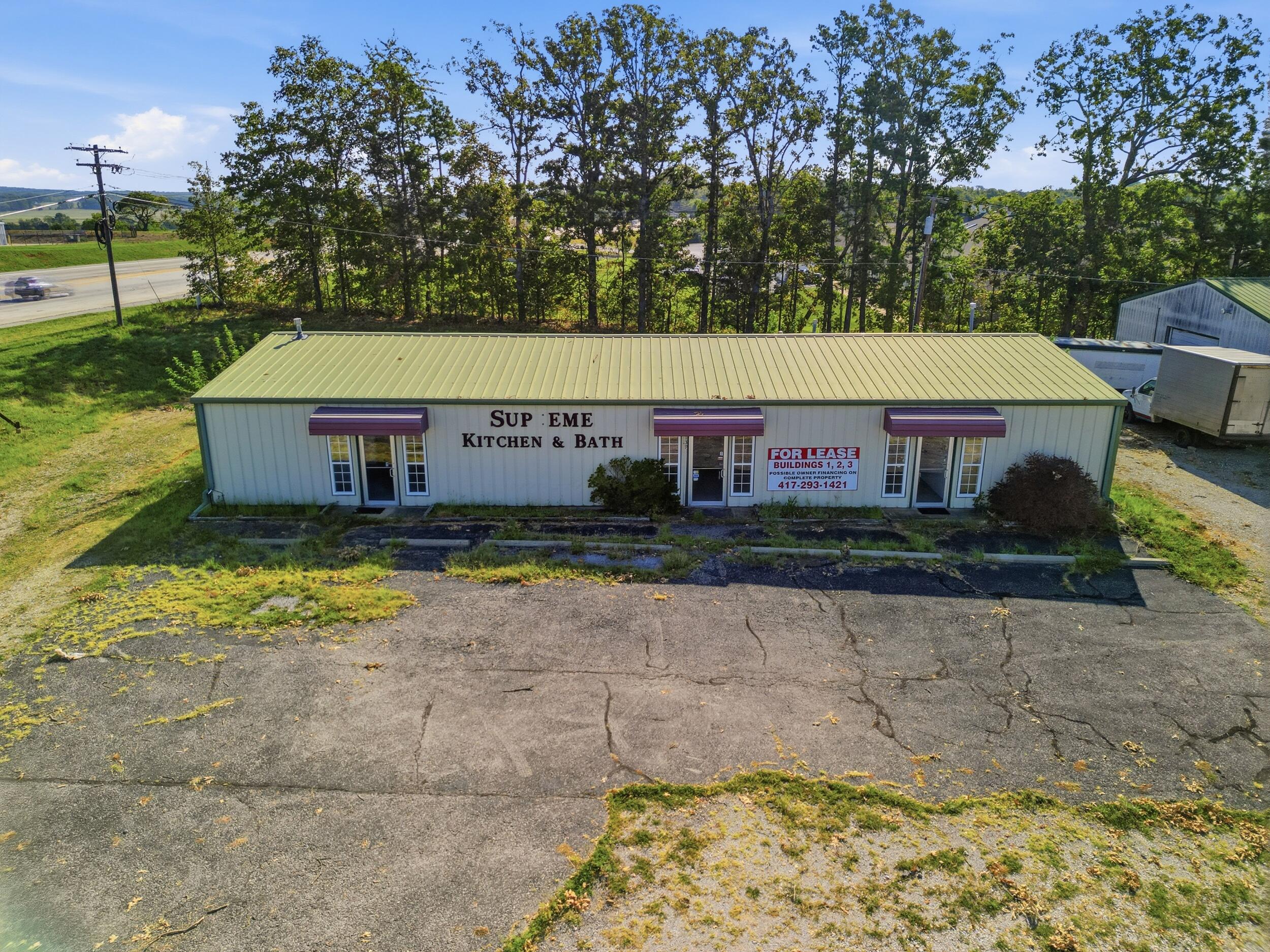 Photo 2 - Commercial Sale for sale – 1398-1402 S Valley Road  West Plains, MO