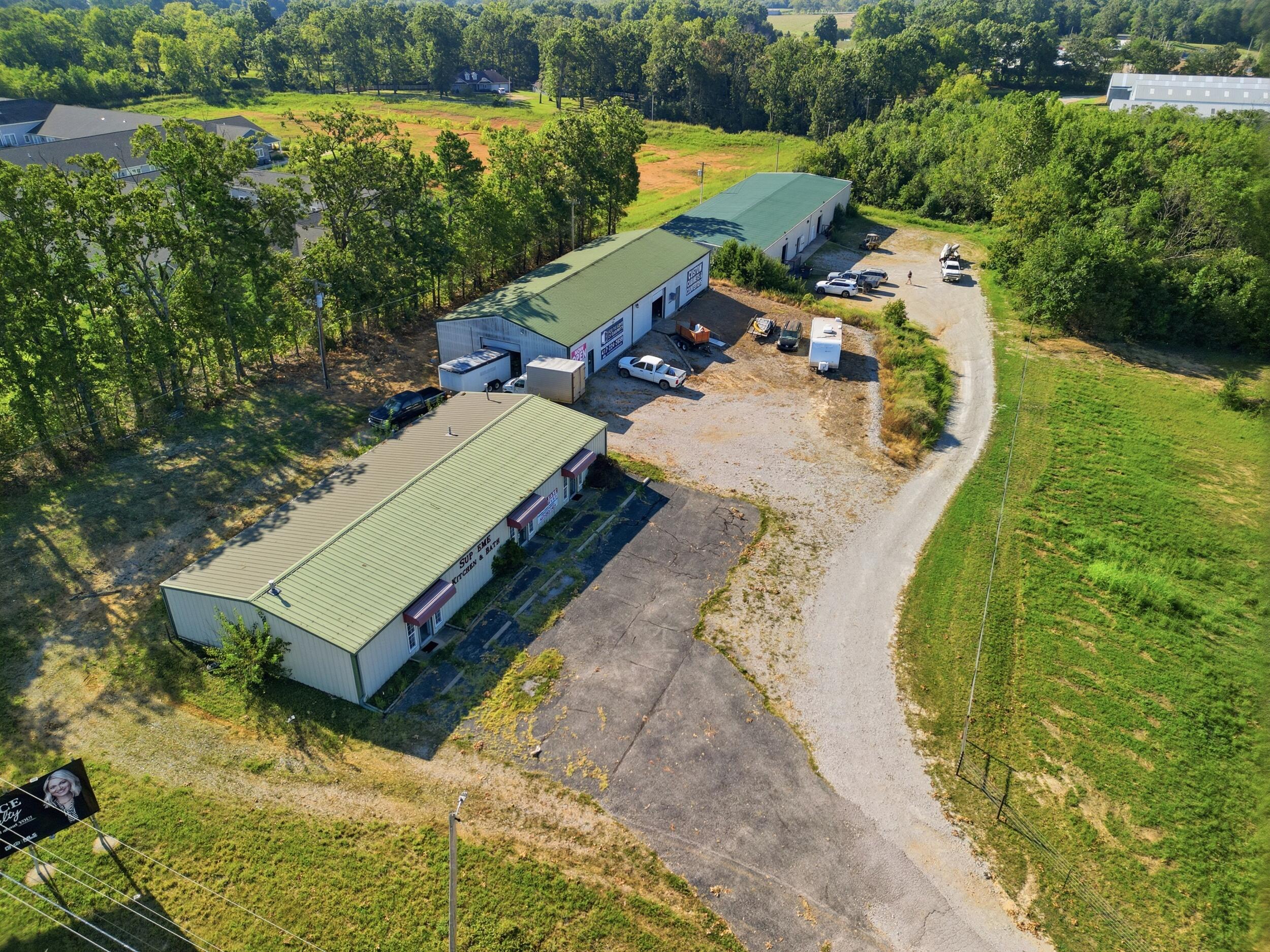 Commercial Sale for sale – 1398-1402 S Valley Road  West Plains, MO
