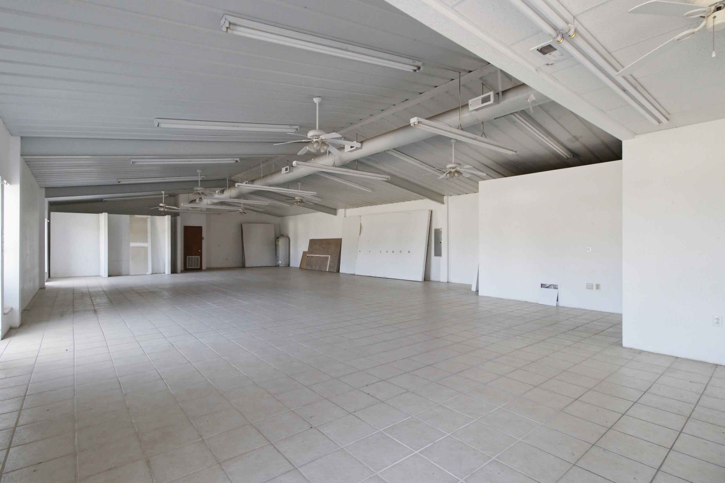 Photo 8 - Commercial Sale for sale – 1398-1402 S Valley Road  West Plains, MO