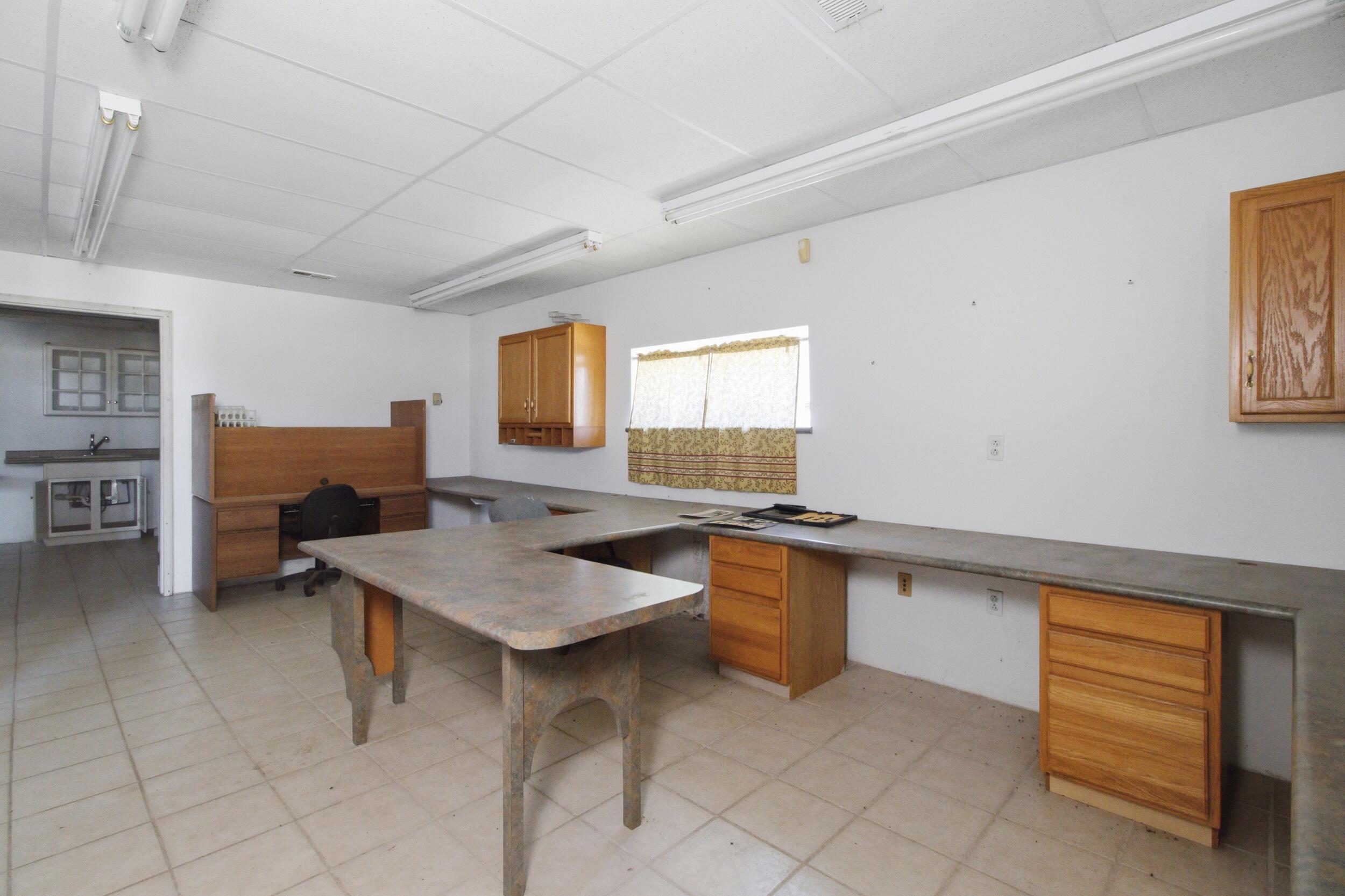 Photo 10 - Commercial Sale for sale – 1398-1402 S Valley Road  West Plains, MO