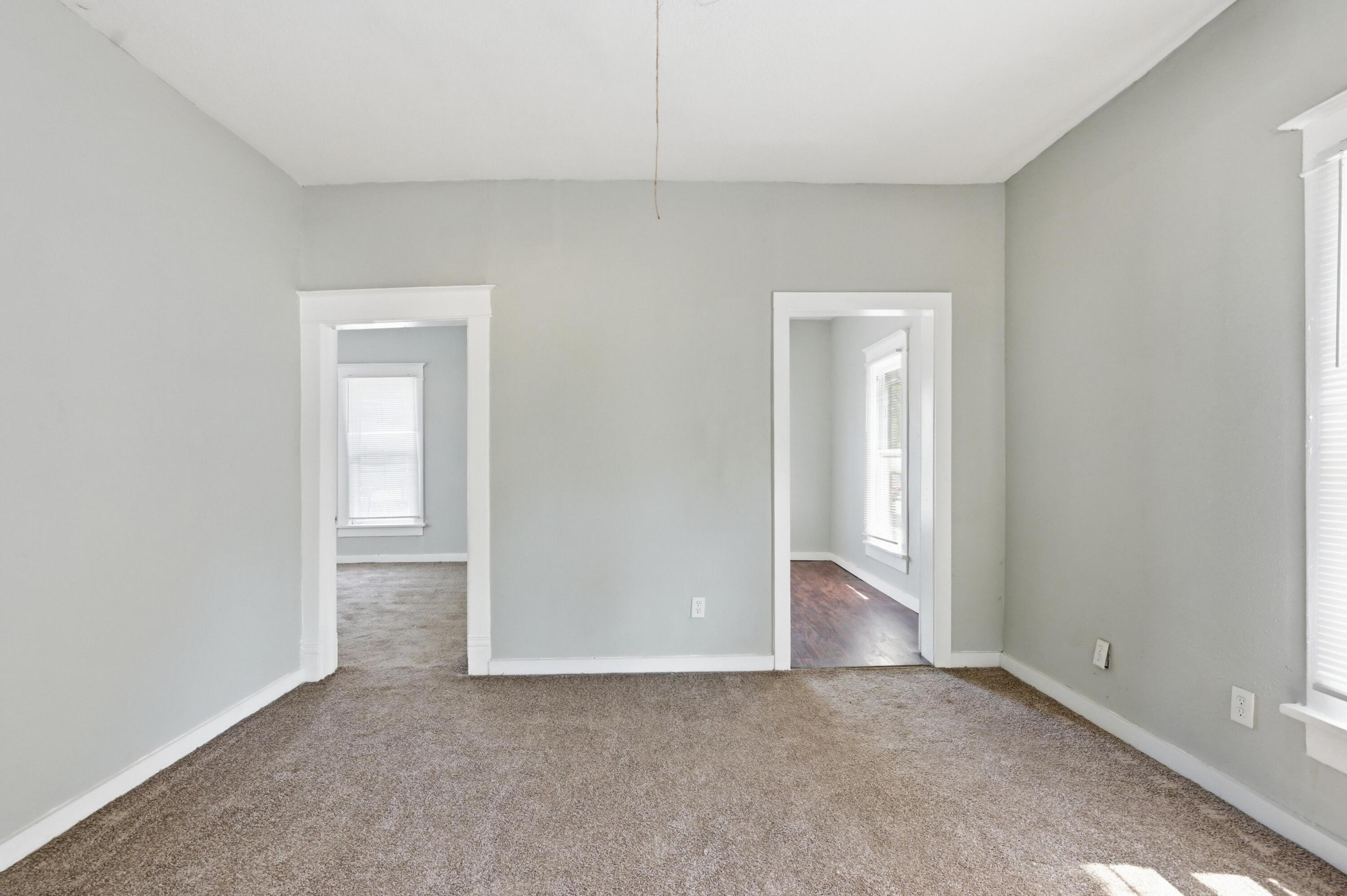 Photo 5 - Residential for sale – 631 N Wall Avenue  Joplin, MO
