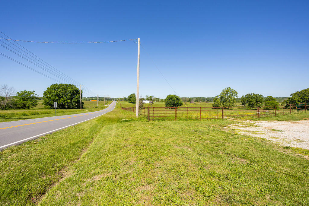 Photo 2 - Land for sale – 000  Highway B   Bolivar, MO