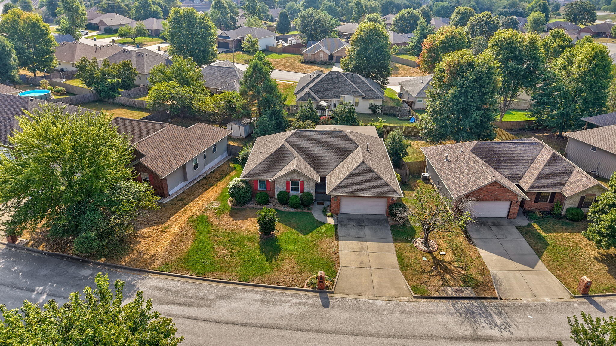 Photo 2 - Residential for sale – 736 N Allison Street  Nixa, MO