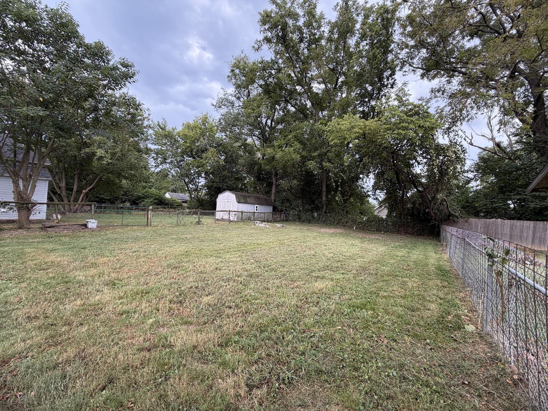Photo 9 - Land for sale – 1223 N Forest Avenue  Springfield, MO