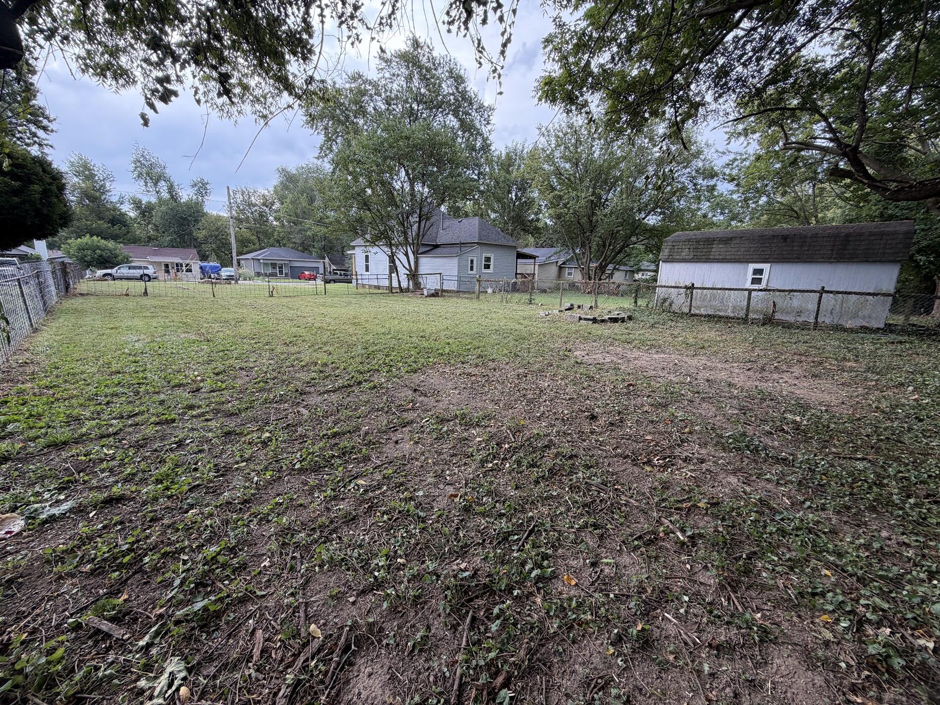 Photo 5 - Land for sale – 1223 N Forest Avenue  Springfield, MO
