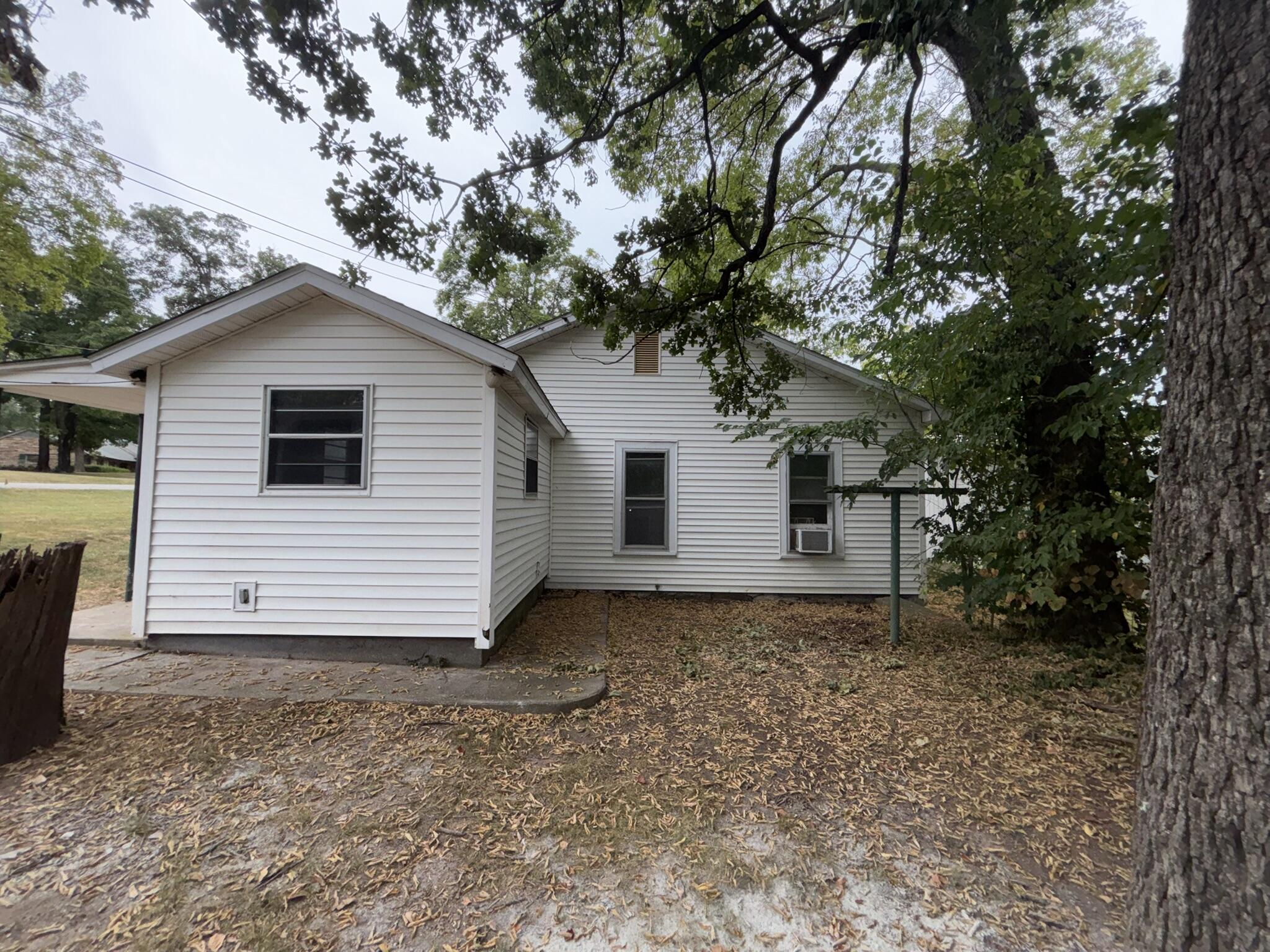Photo 21 - Residential for sale – 736 E 14th Street  Baxter Springs, KS