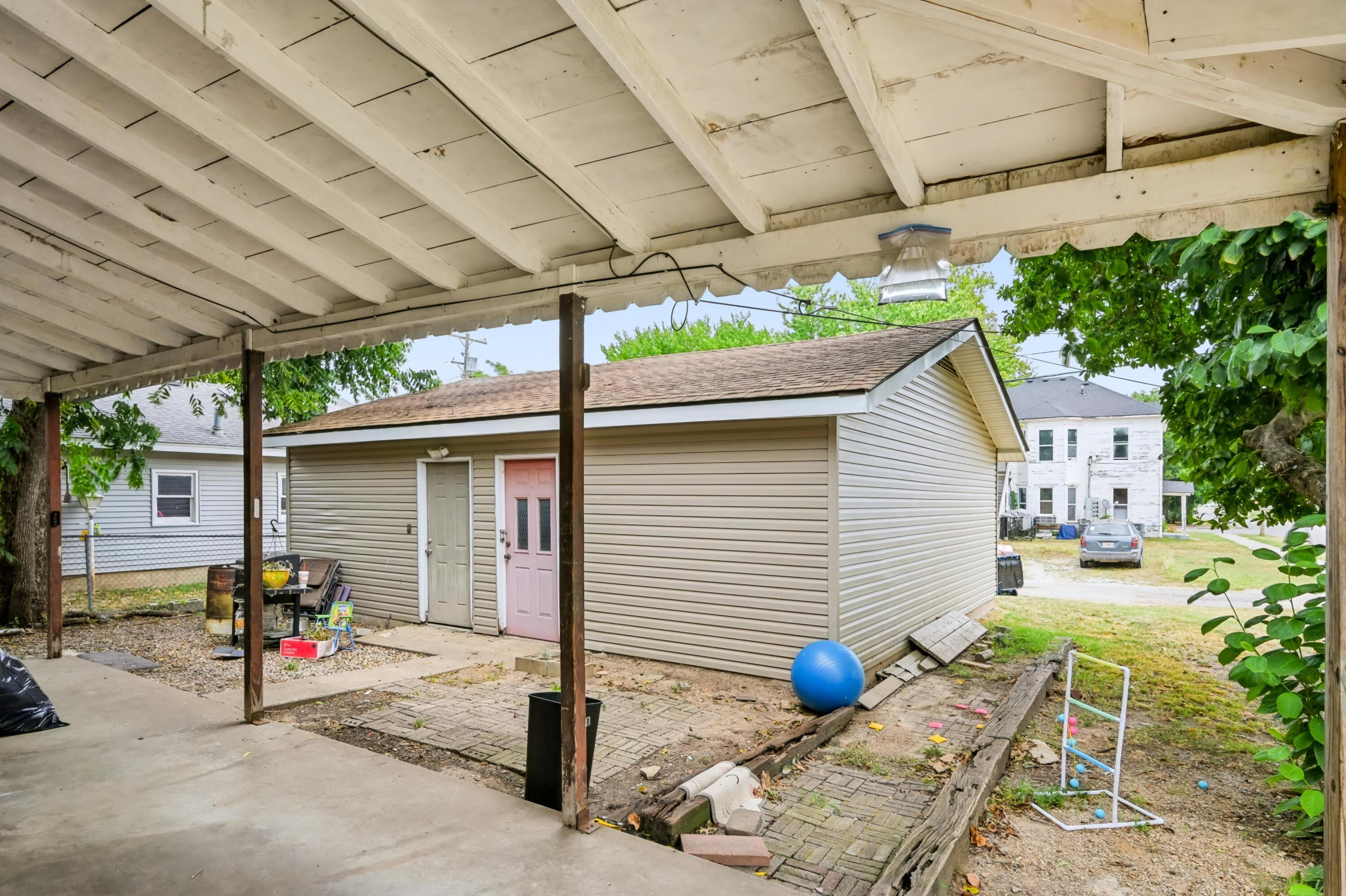 Photo 47 - Residential Income for sale – 2031 S Pearl Avenue  Joplin, MO