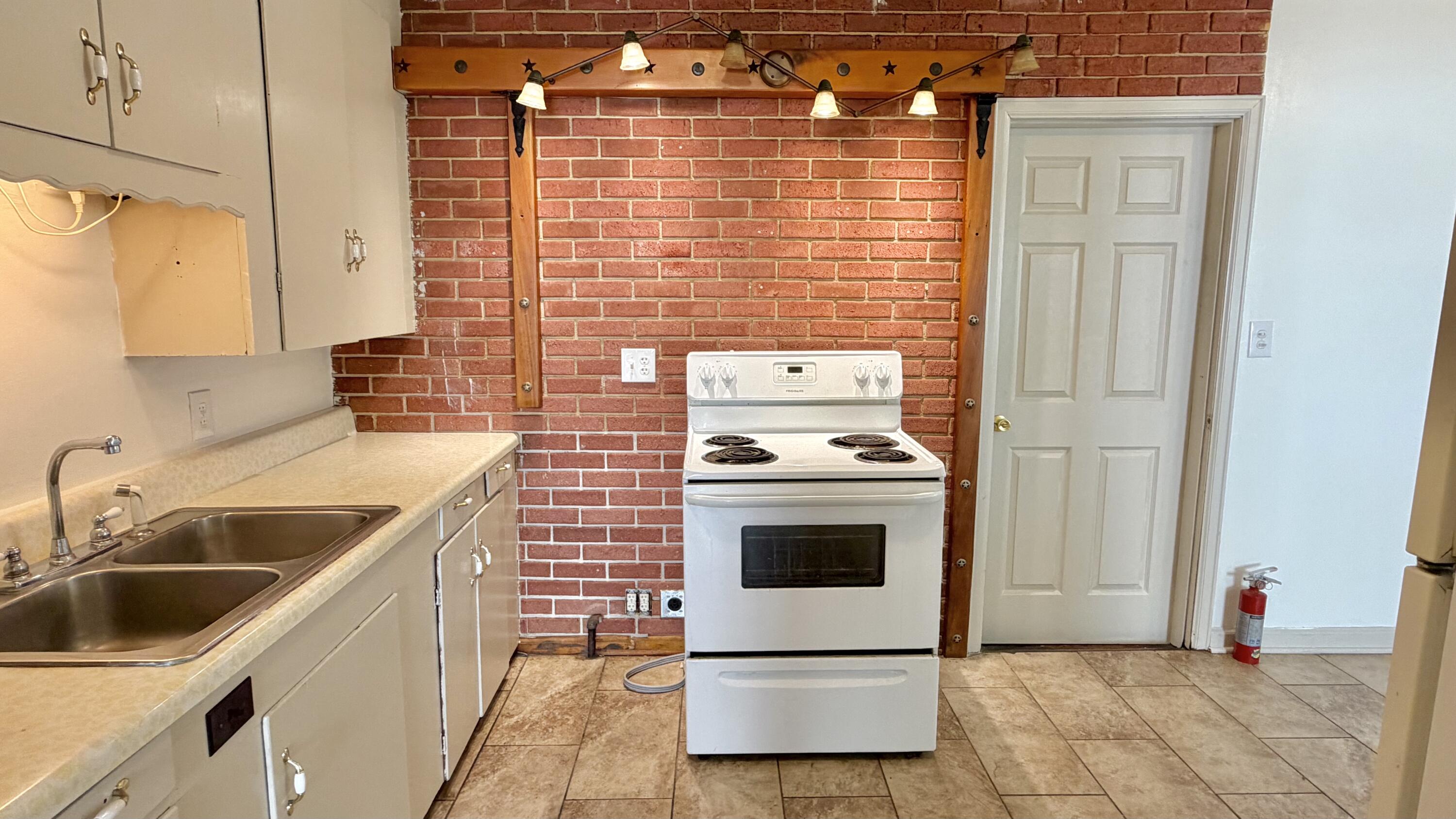 Photo 8 - Residential for sale – 1406 W 5th Street  Joplin, MO