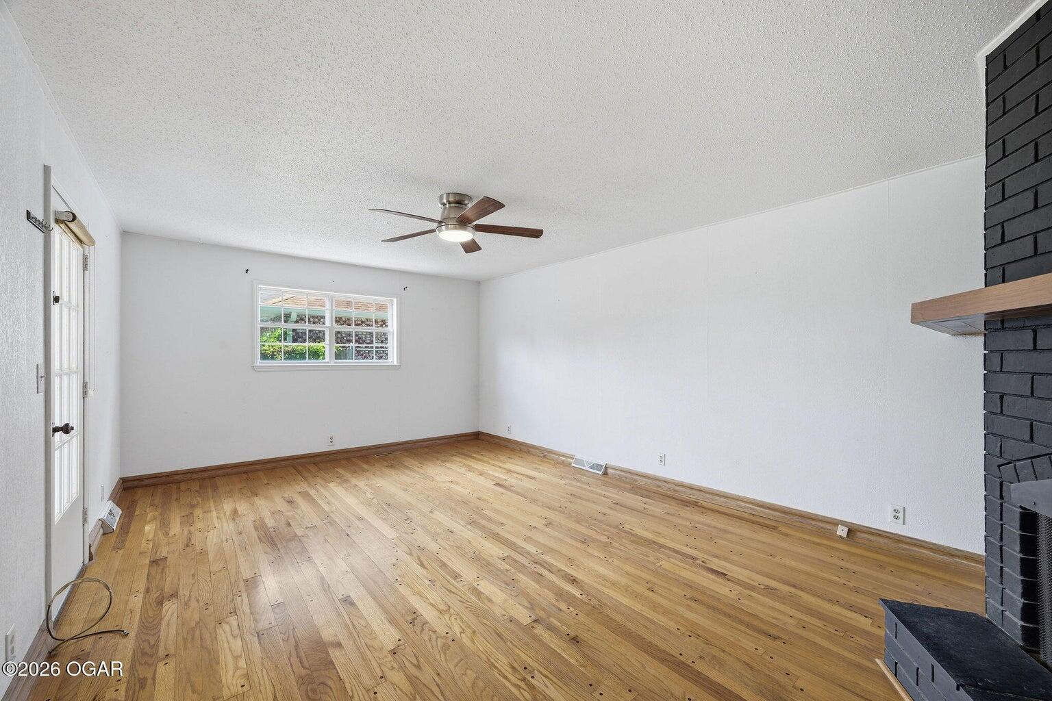 Photo 10 - Residential for sale – 2905 S Illinois Avenue  Joplin, MO