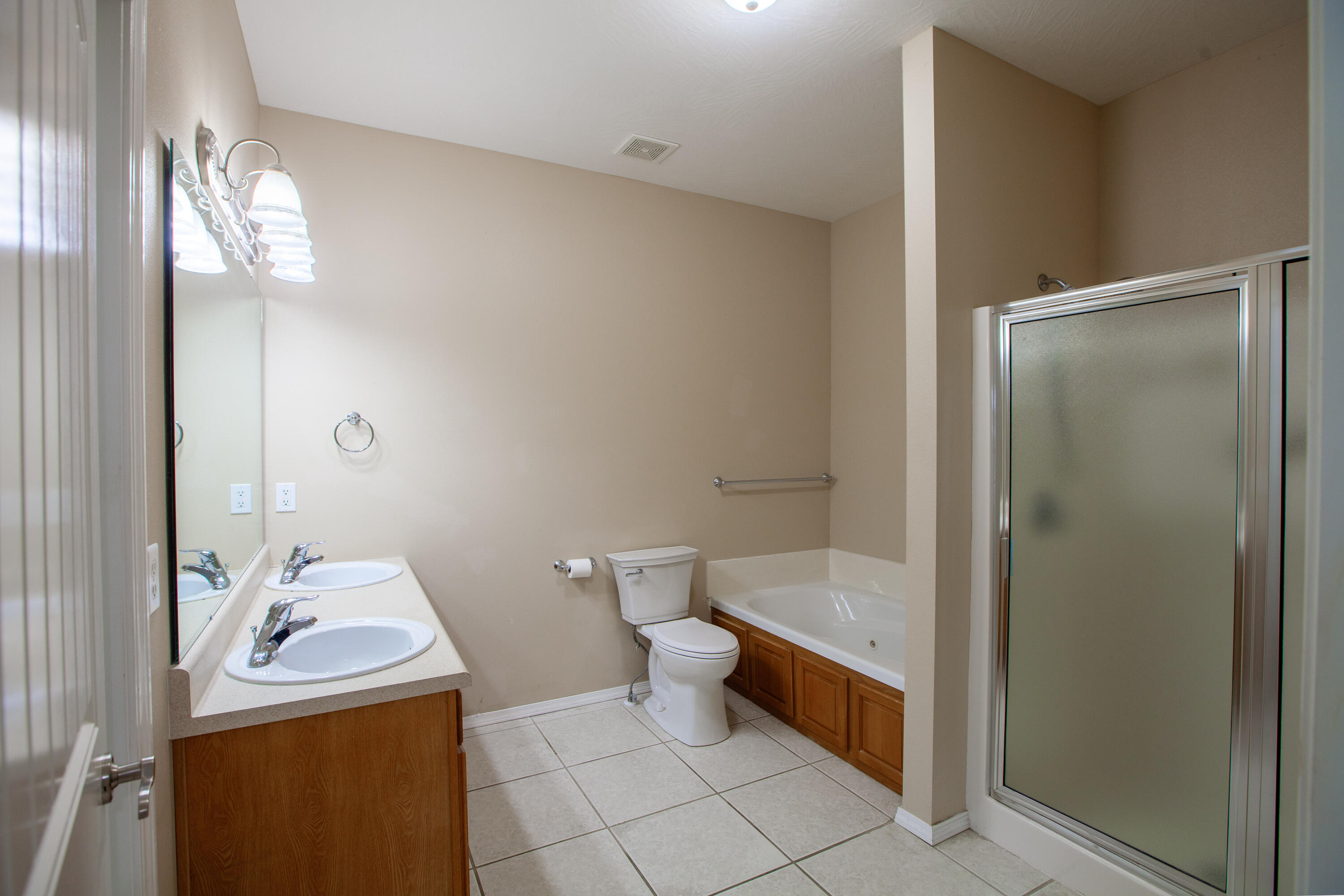 Photo 9 - Residential for sale – 1396 N Sandy Creek Circle  Nixa, MO