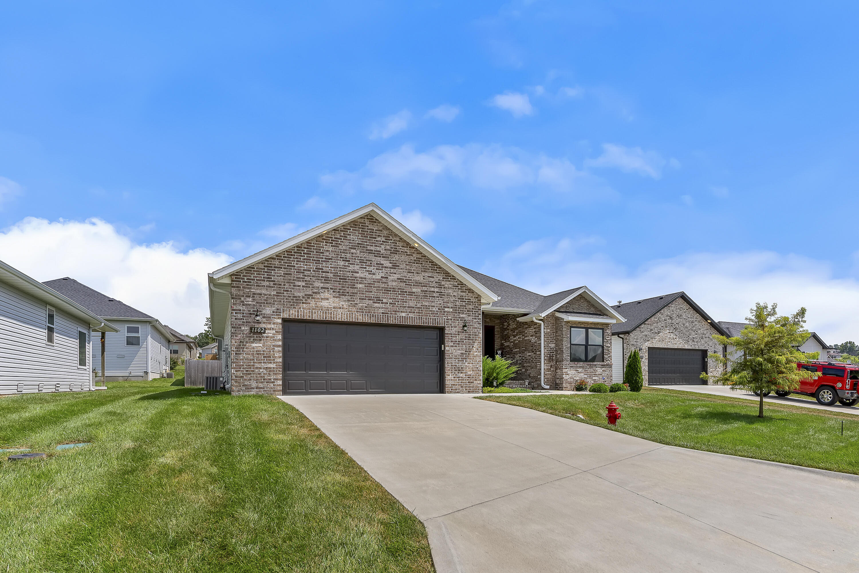 Photo 2 - Residential for sale – 1102 S Strait Avenue  Ozark, MO