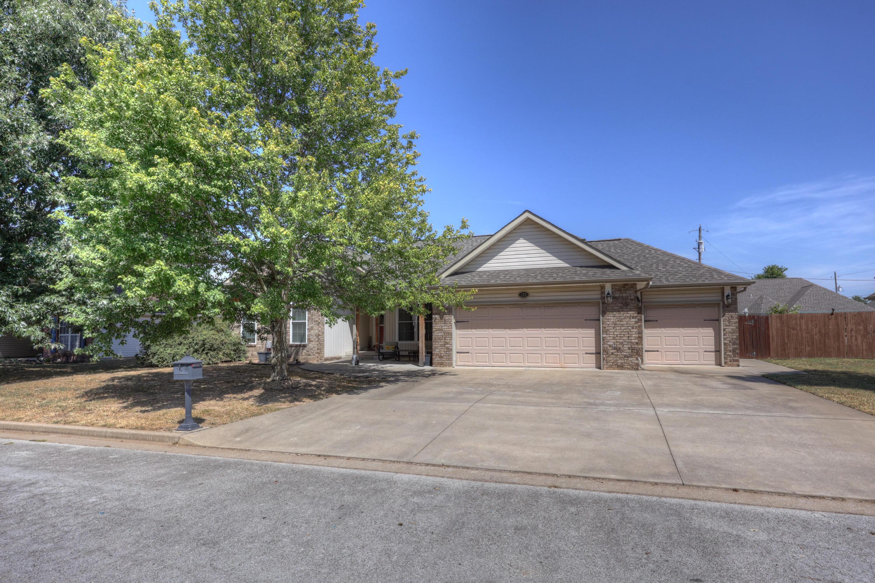 Photo 2 - Residential for sale – 123  Jared Boulevard  Webb City, MO