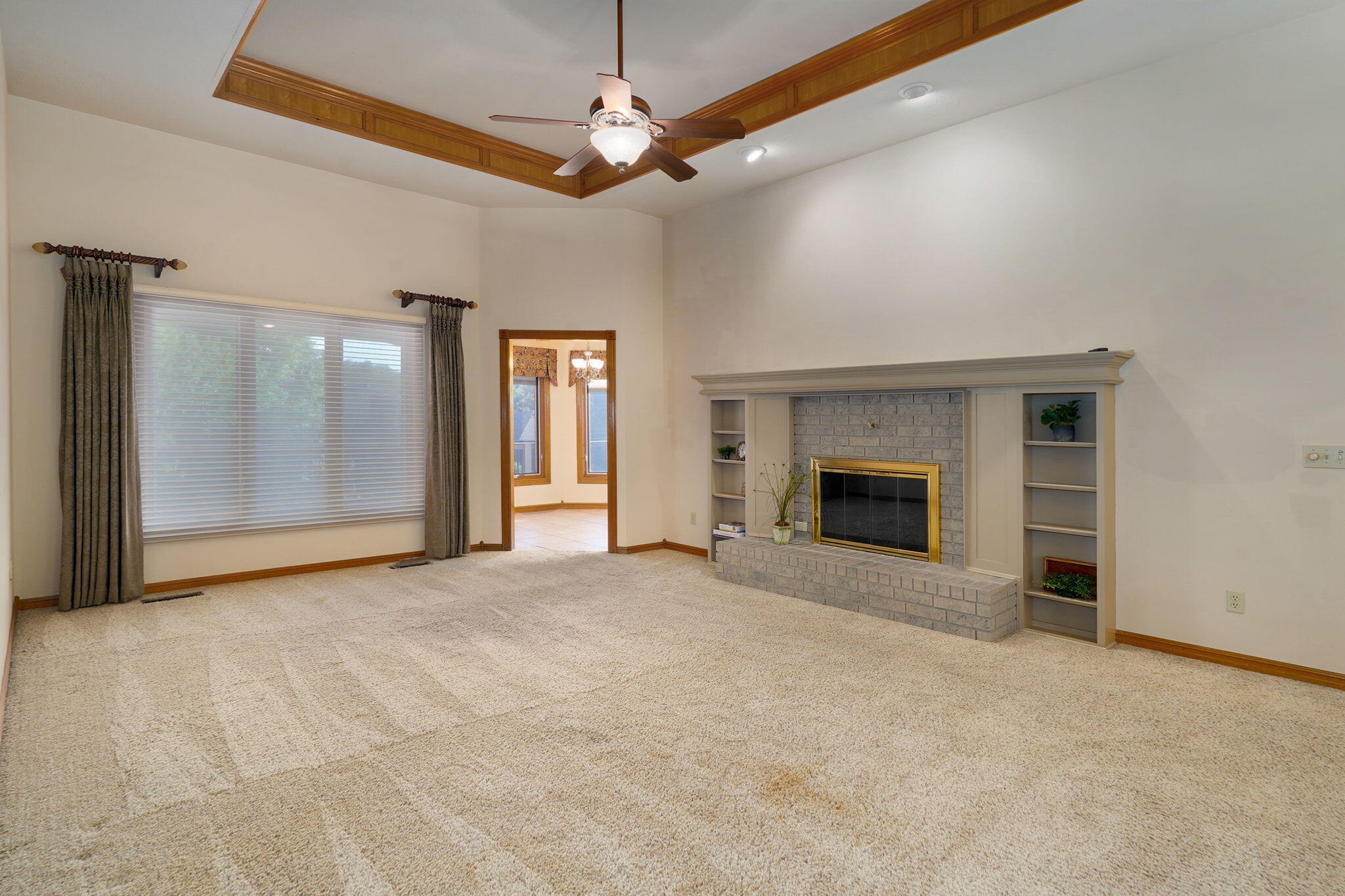Photo 6 - Residential for sale – 1134 W Pheasant Run Street  Springfield, MO