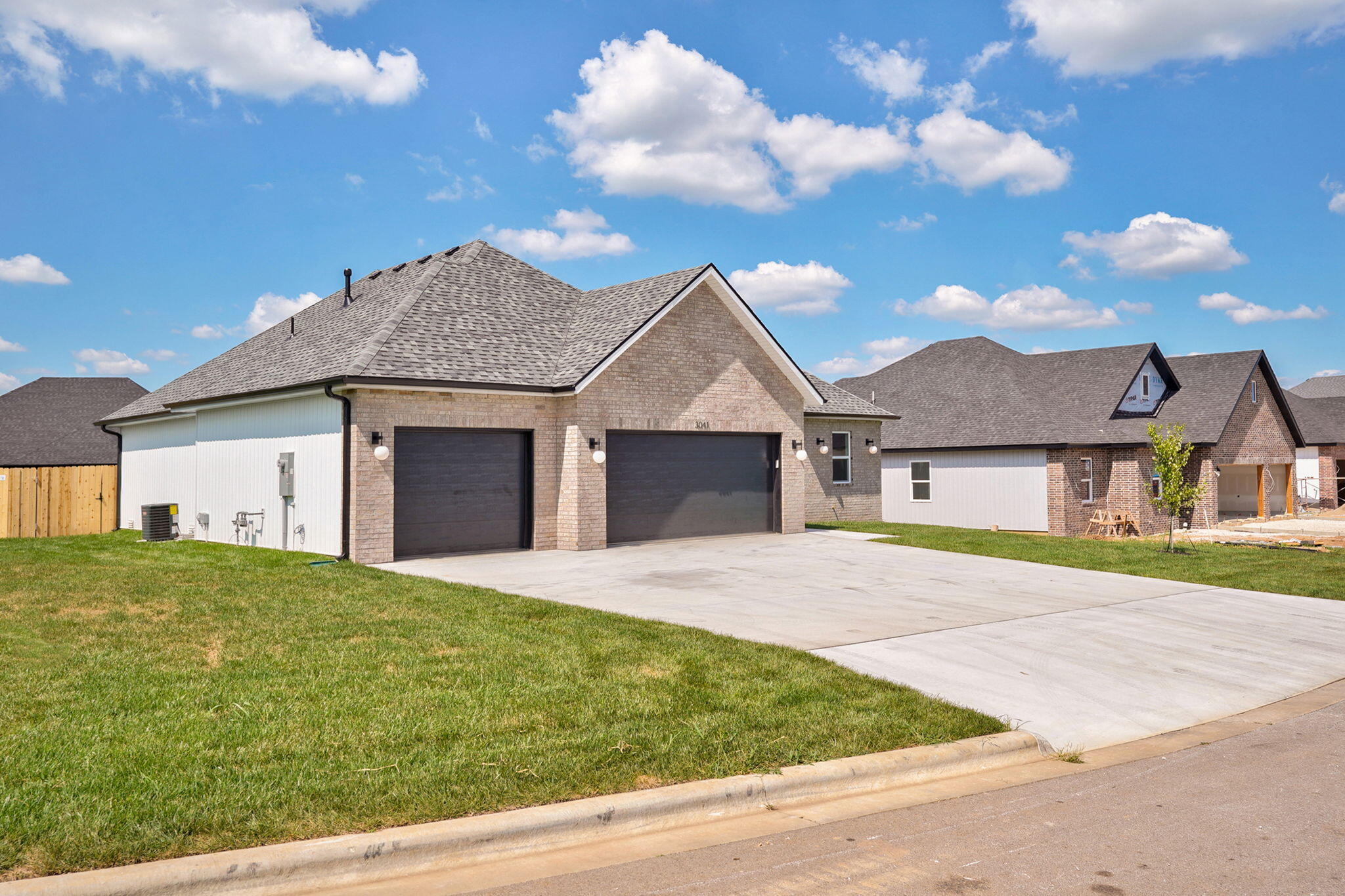 Photo 2 - Residential for sale – 3041 E Heritage Street  Republic, MO
