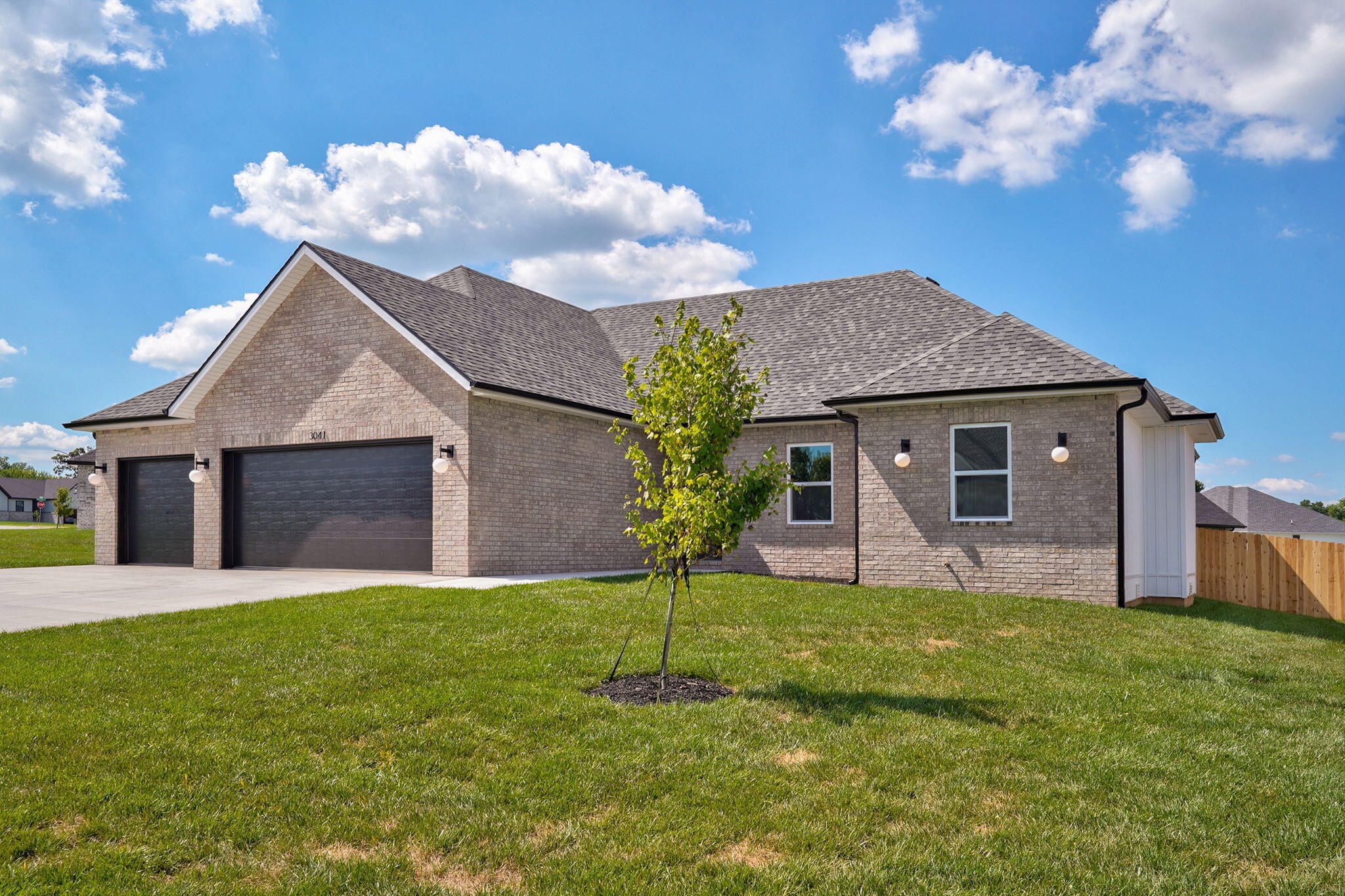 Photo 3 - Residential for sale – 3041 E Heritage Street  Republic, MO