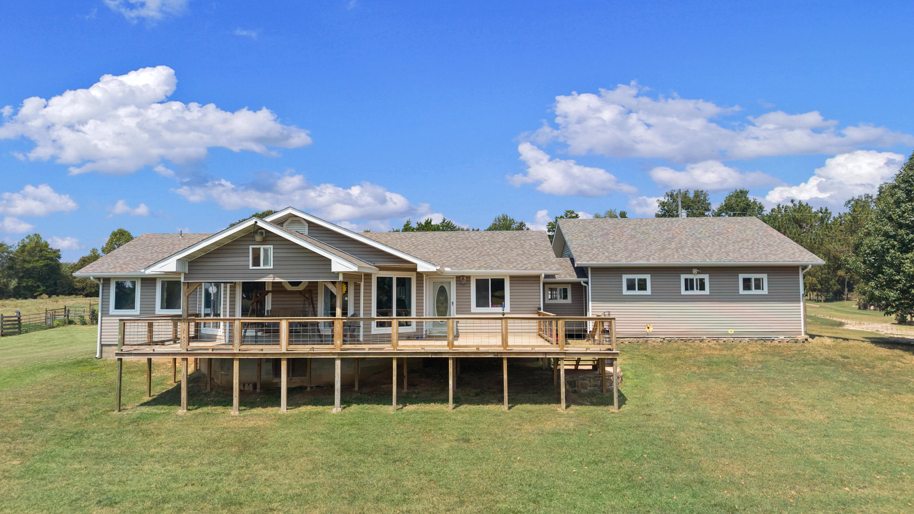 Photo 9 - Residential for sale – 7449  Farm Road 2280   Seligman, MO