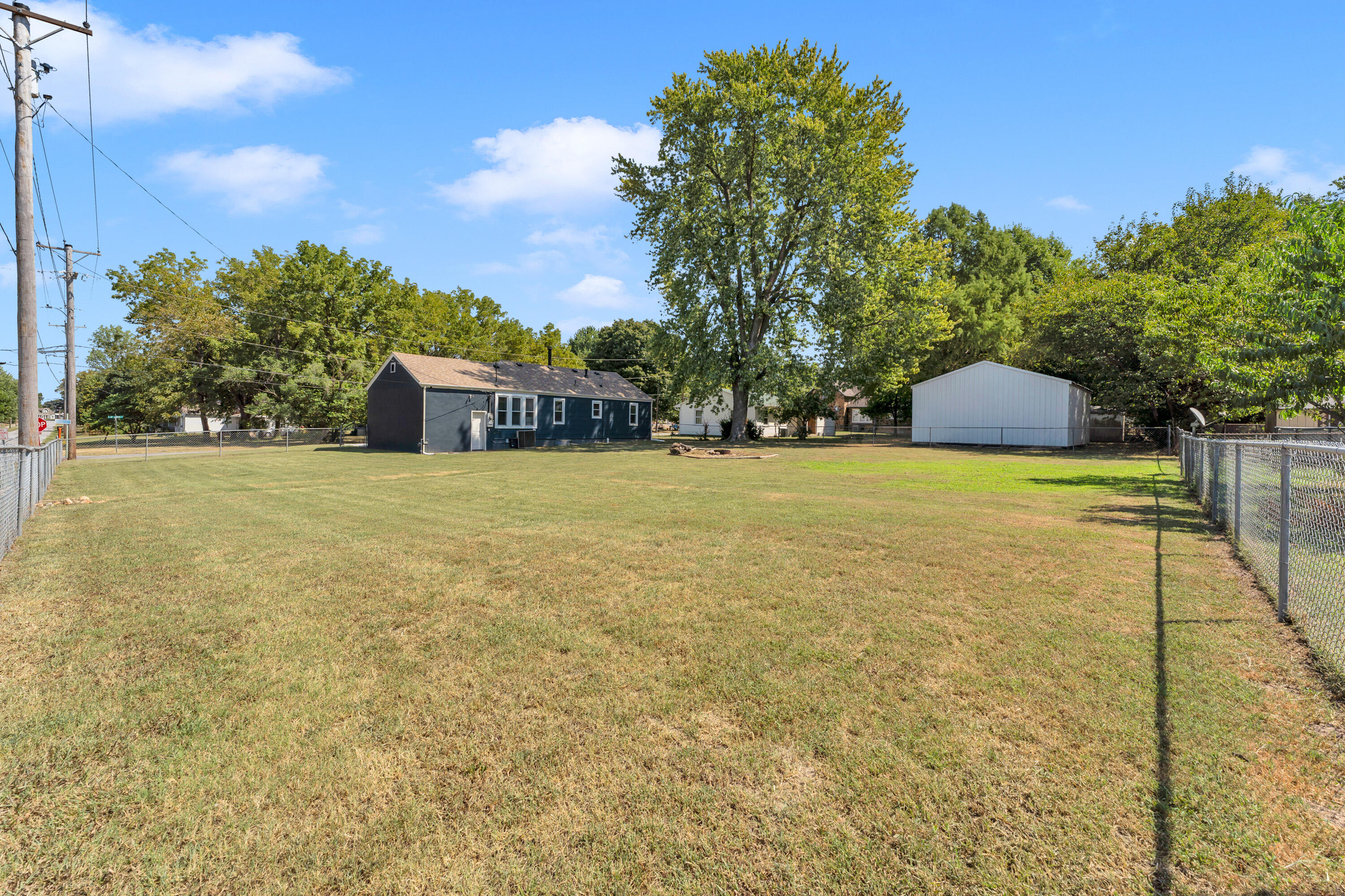 Photo 38 - Residential for sale – 106 E Mount Vernon Road  Billings, MO