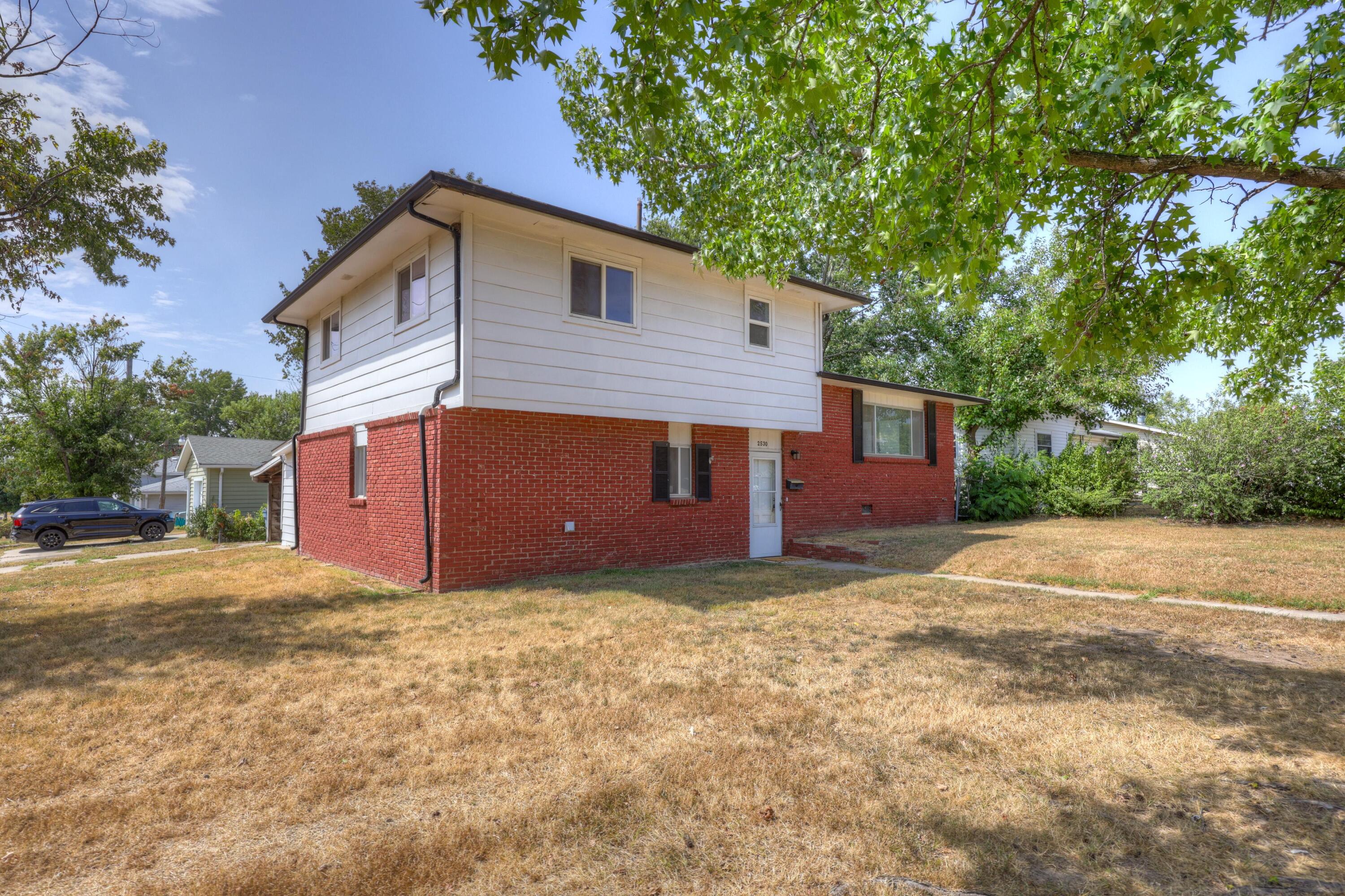 Photo 3 - Residential for sale – 2530  New Hampshire Avenue  Joplin, MO