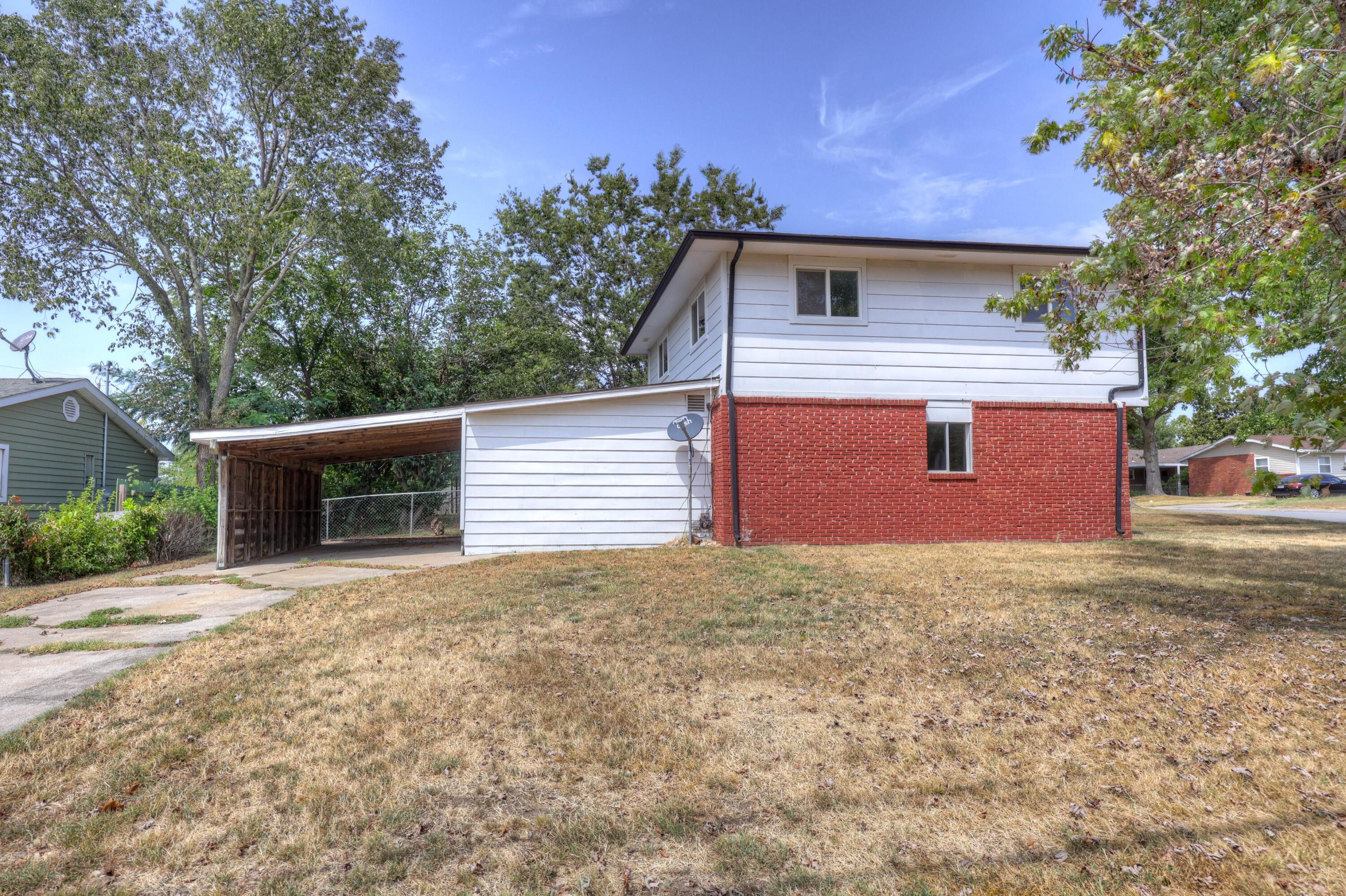 Photo 4 - Residential for sale – 2530  New Hampshire Avenue  Joplin, MO