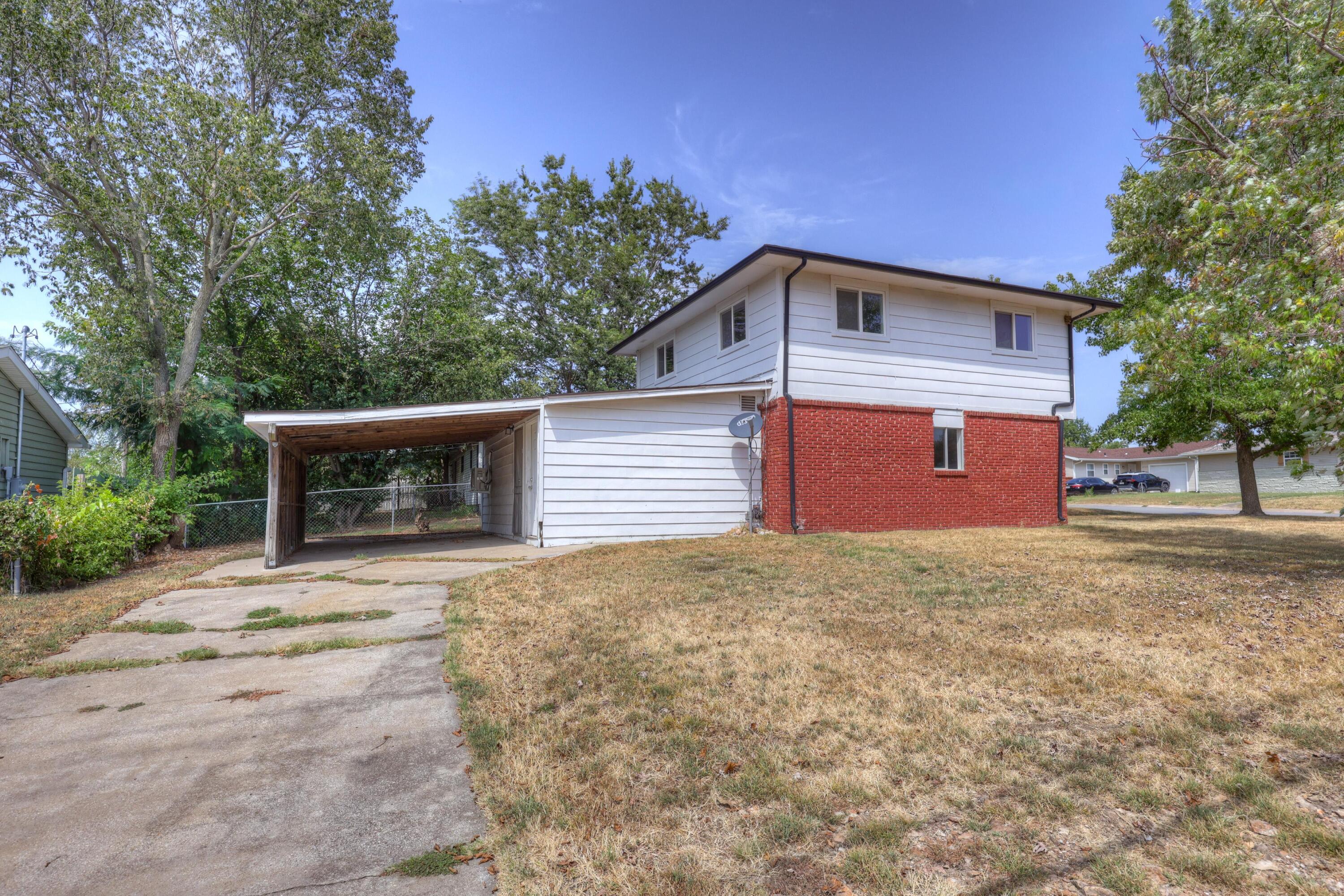 Photo 5 - Residential for sale – 2530  New Hampshire Avenue  Joplin, MO