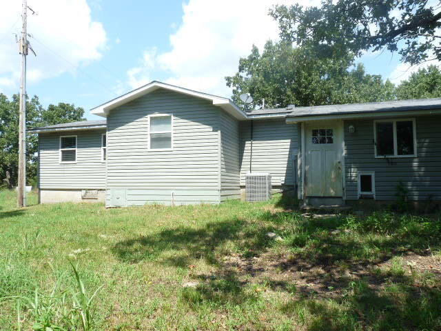 Photo 3 - Residential for sale – 418  County Road 521   Gainesville, MO