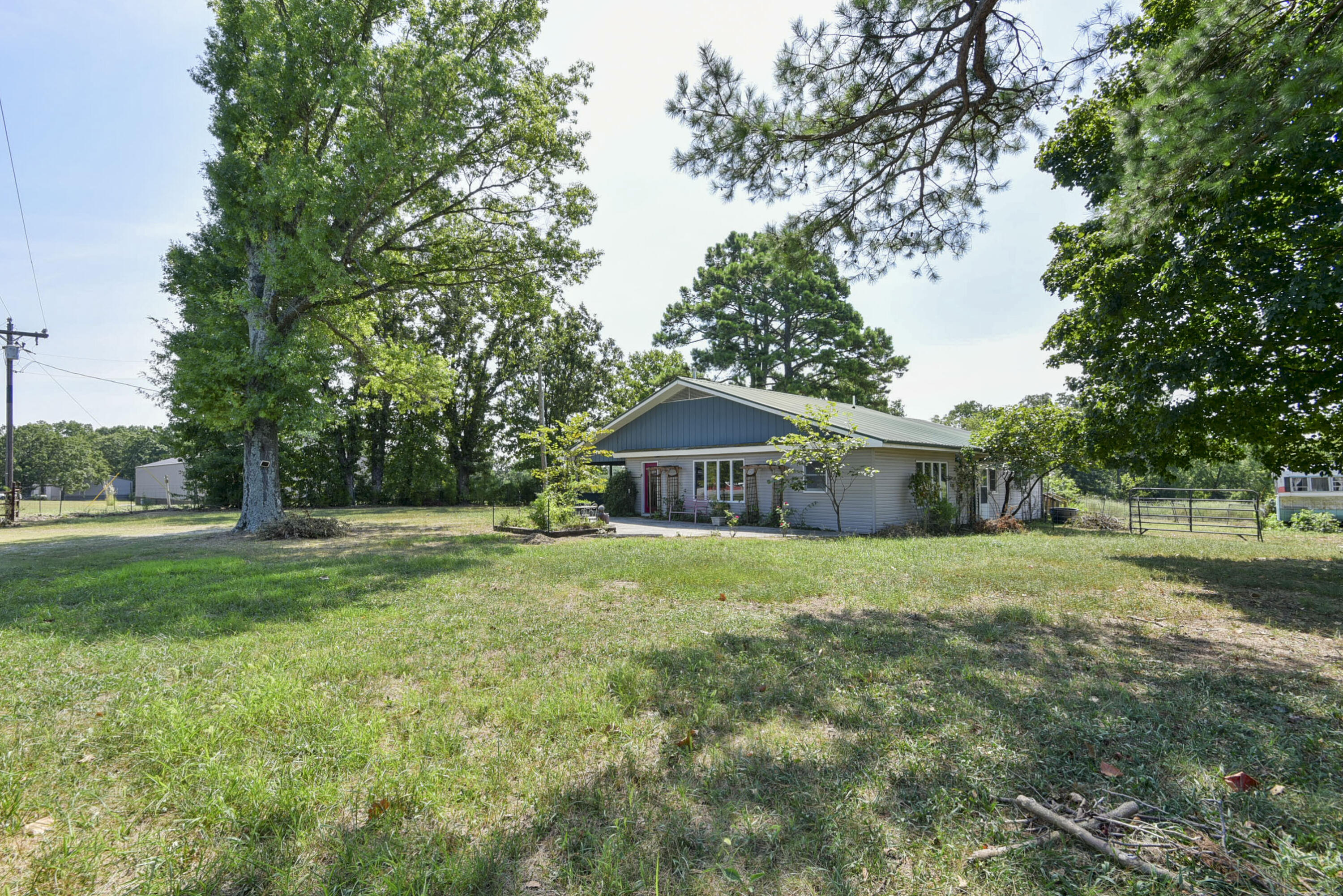Photo 3 - Residential for sale – 34135  State Hwy 86   Eagle Rock, MO