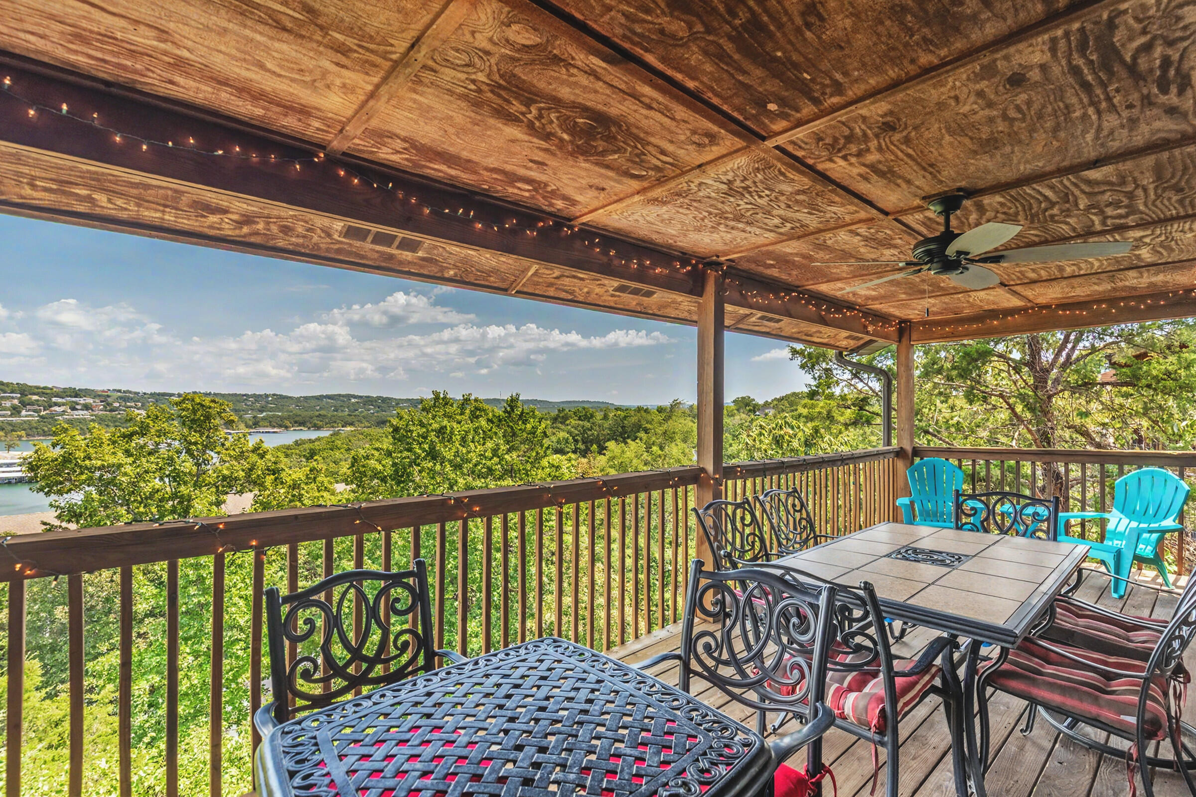 Photo 5 - Residential for sale – 120  Village Trail  Branson, MO