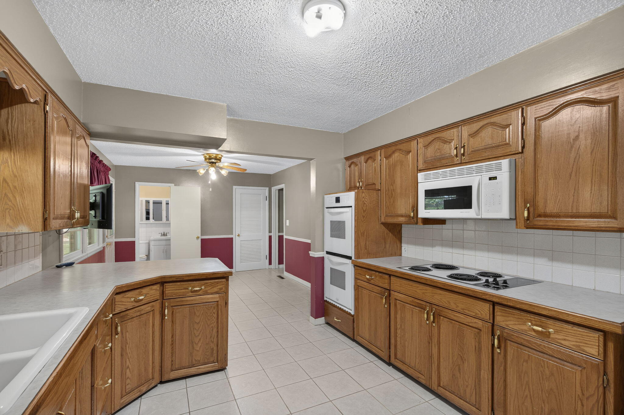 Photo 10 - Residential for sale – 1075 W Farm Road 178   Springfield, MO