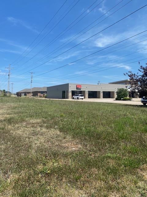 Photo 4 - Commercial Sale for sale – 1713 W James River Road  Ozark, MO