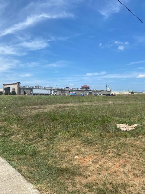 Photo 5 - Commercial Sale for sale – 1713 W James River Road  Ozark, MO