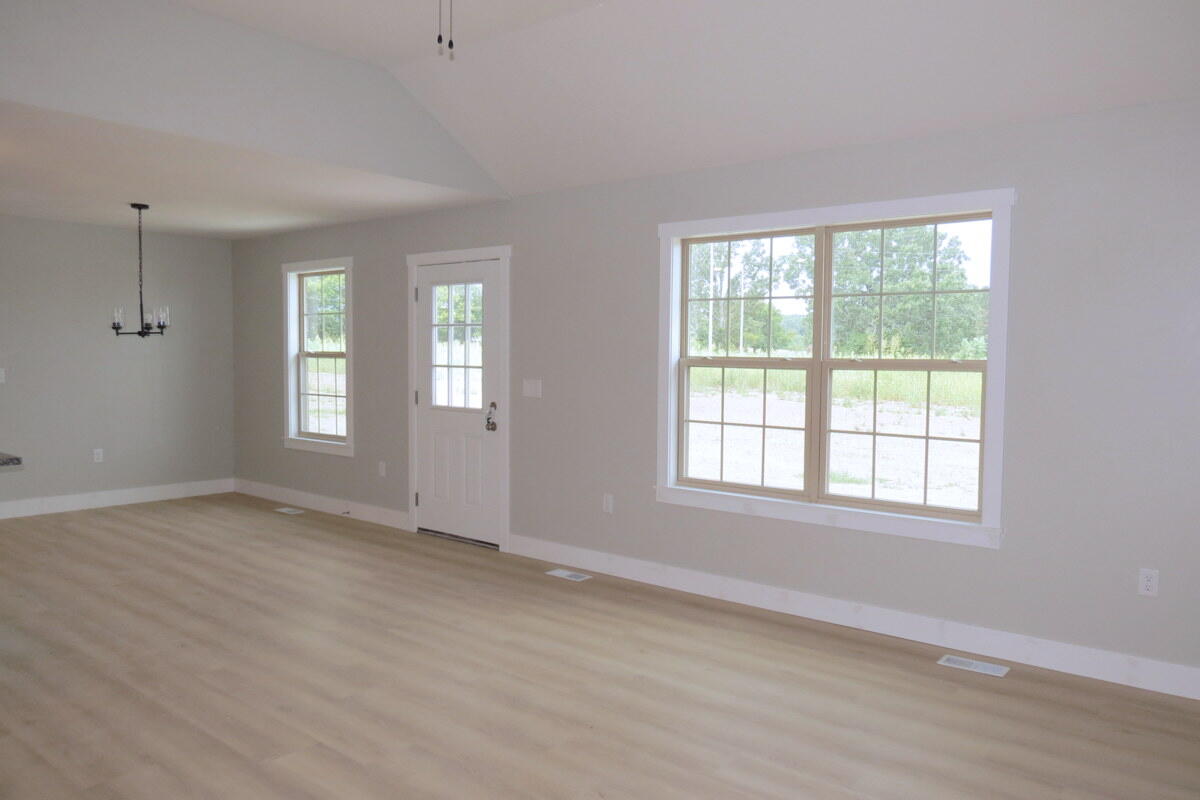 Photo 14 - Residential for sale – 3821 W Riley   Bolivar, MO