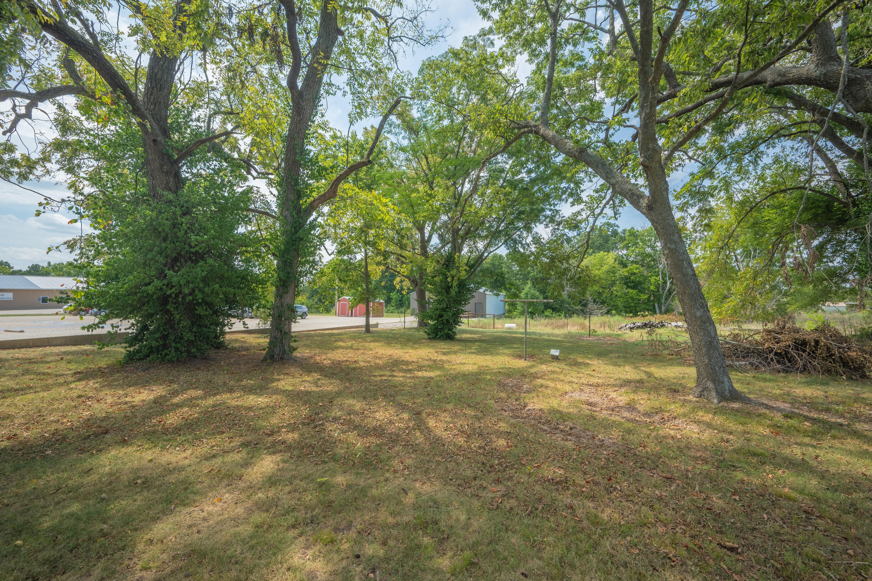 Photo 31 - Residential for sale – 3300  County Farm Road  Cassville, MO