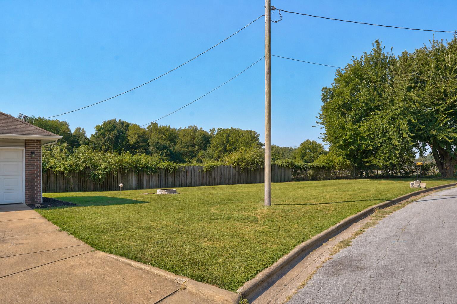Photo 2 - Residential for sale – 3430 W Riverside Street  Springfield, MO