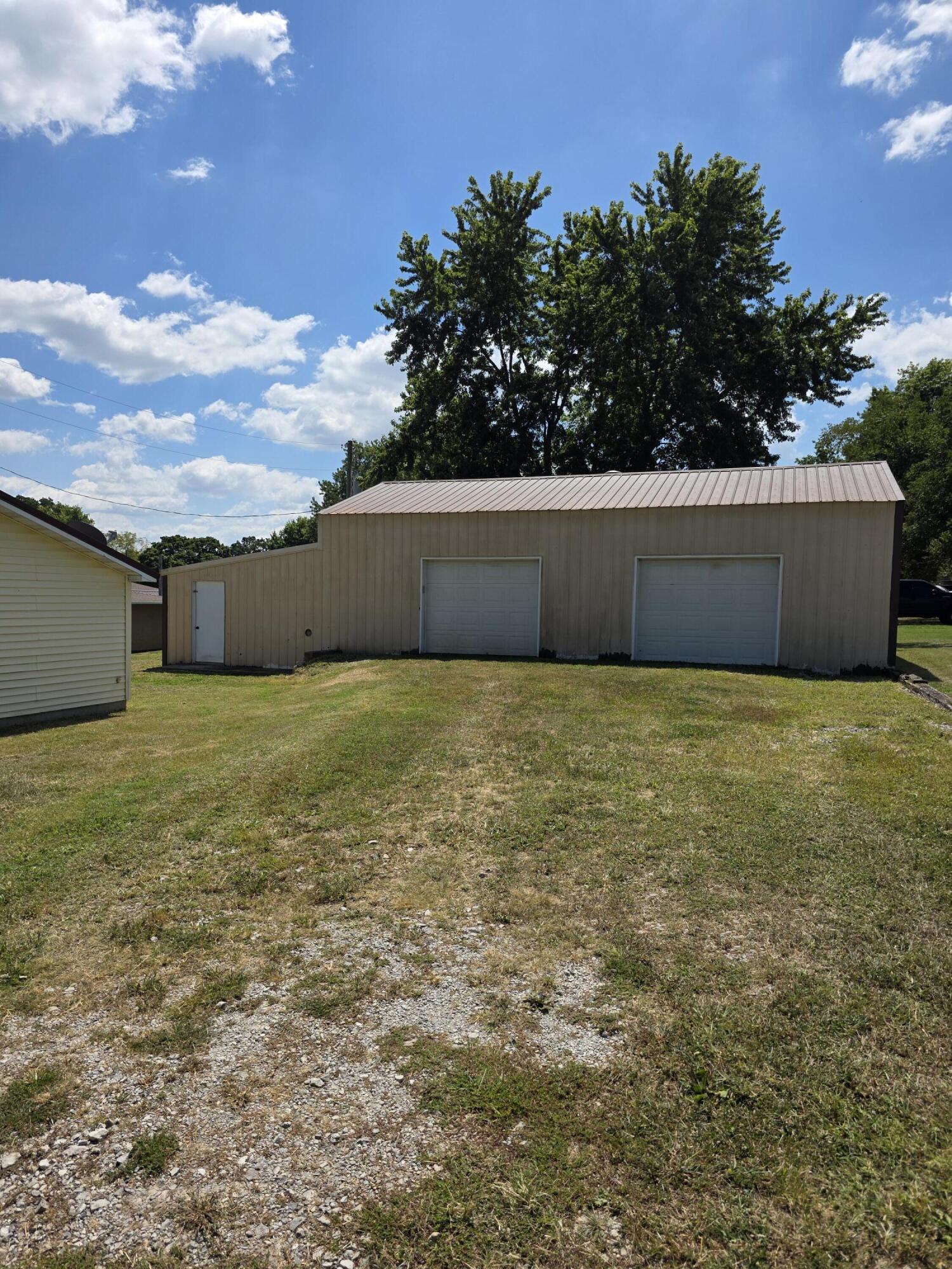 Photo 9 - Residential for sale – 204 N Madison Avenue  Mansfield, MO