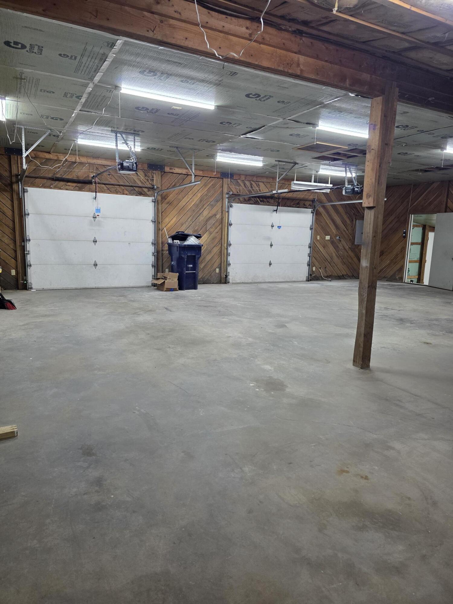 Photo 13 - Residential for sale – 204 N Madison Avenue  Mansfield, MO