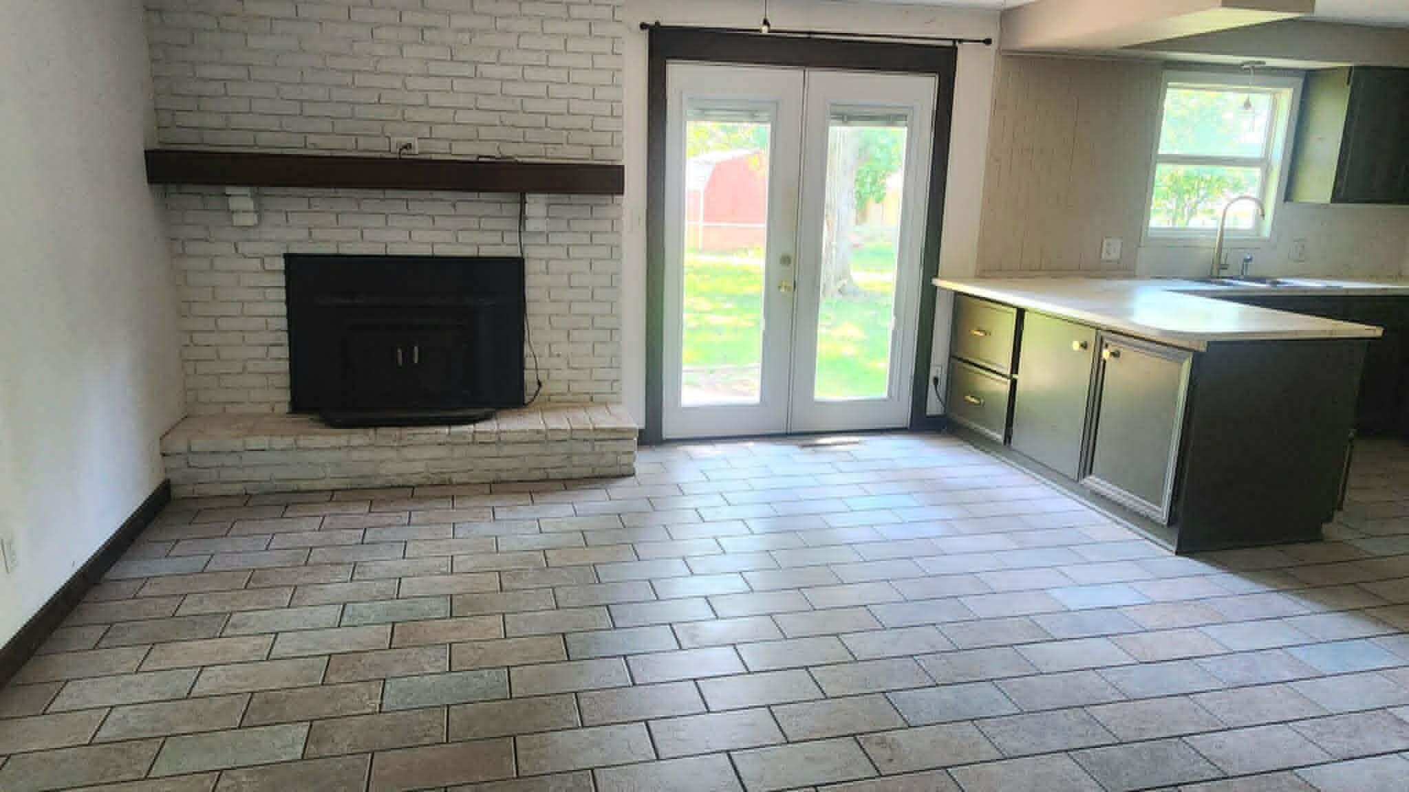 Photo 2 - Residential for sale – 904 E Smith Street  Springfield, MO