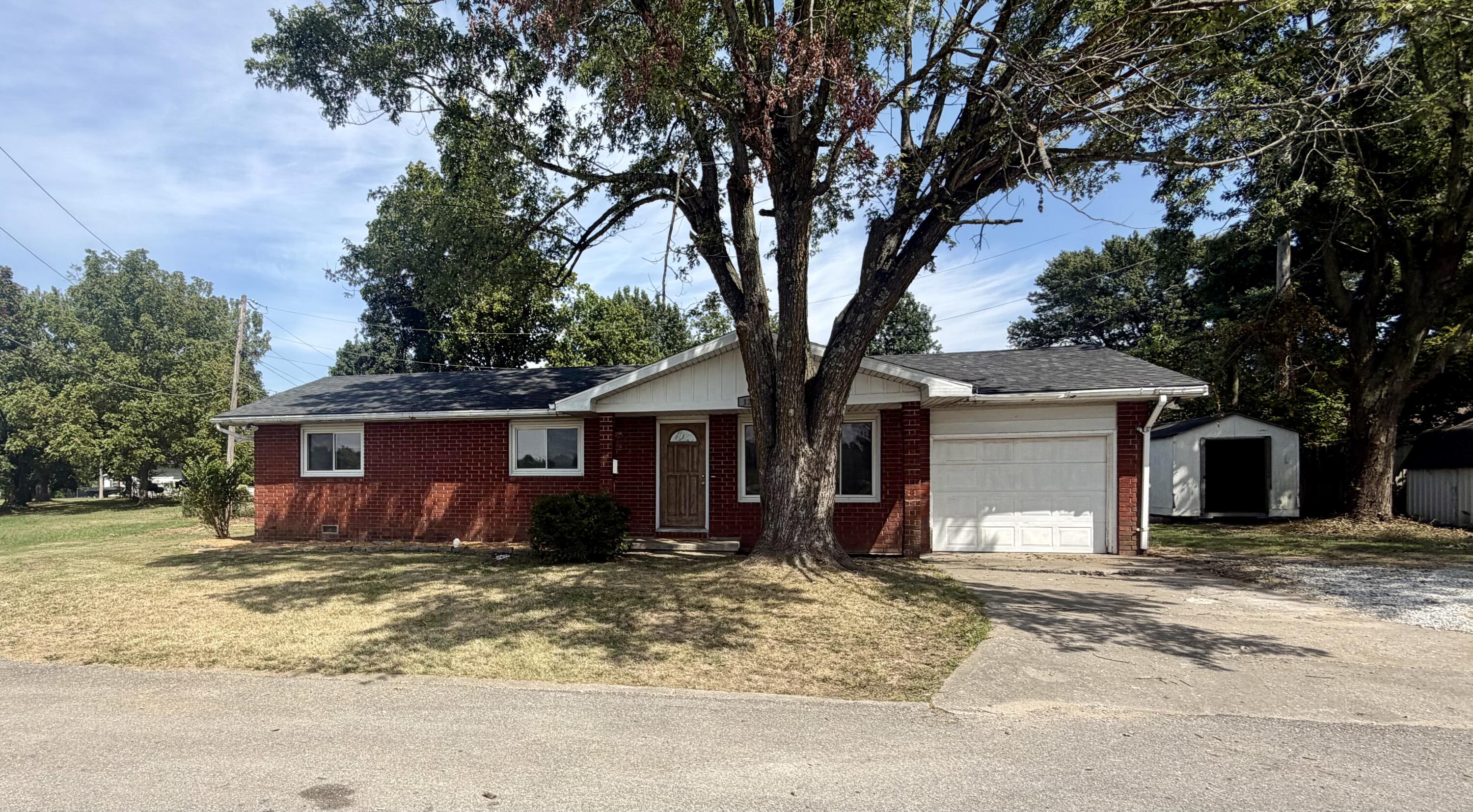 Residential for sale – 130 N Lafayette Avenue  Republic, MO