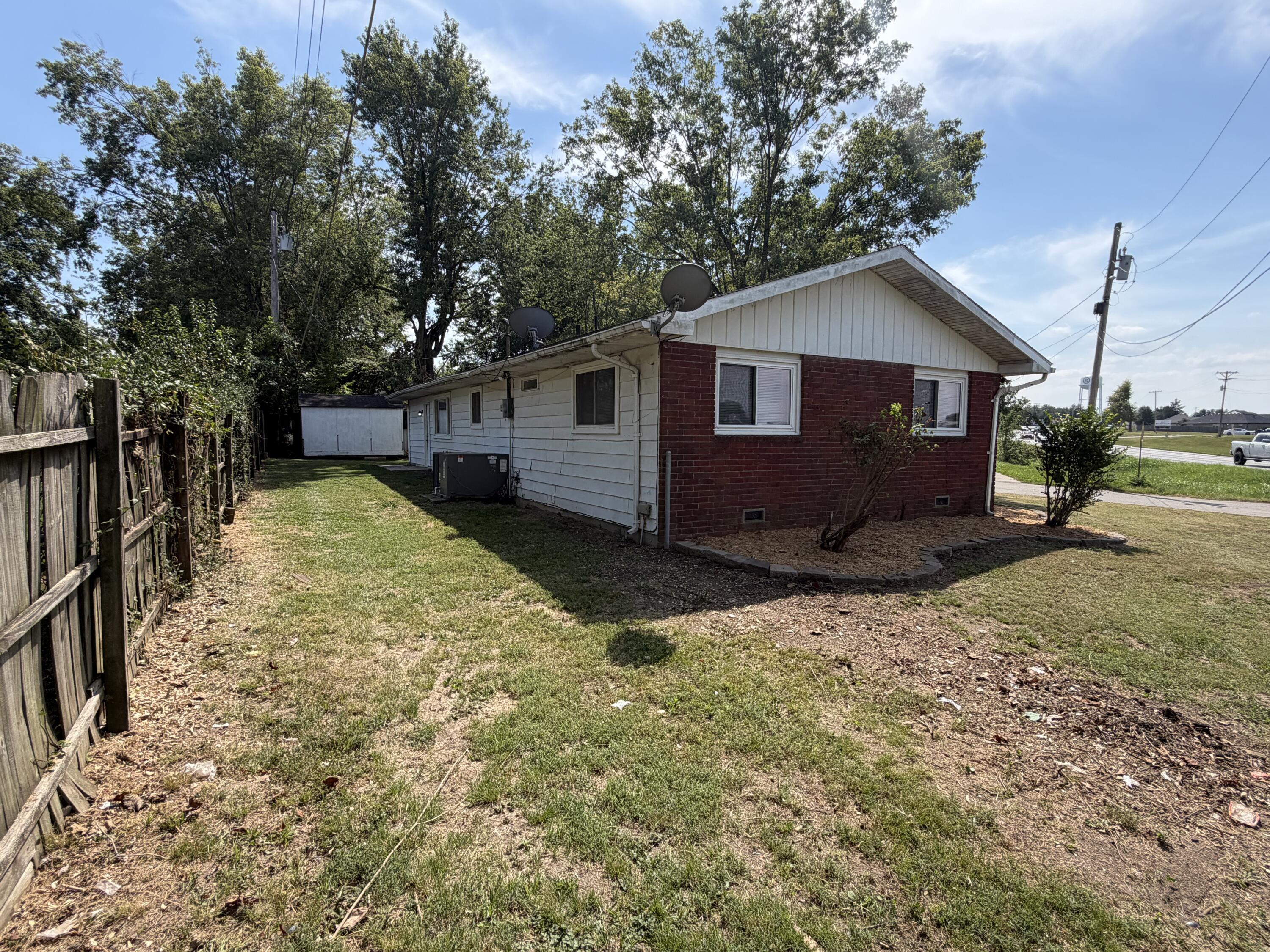 Photo 15 - Residential for sale – 130 N Lafayette Avenue  Republic, MO