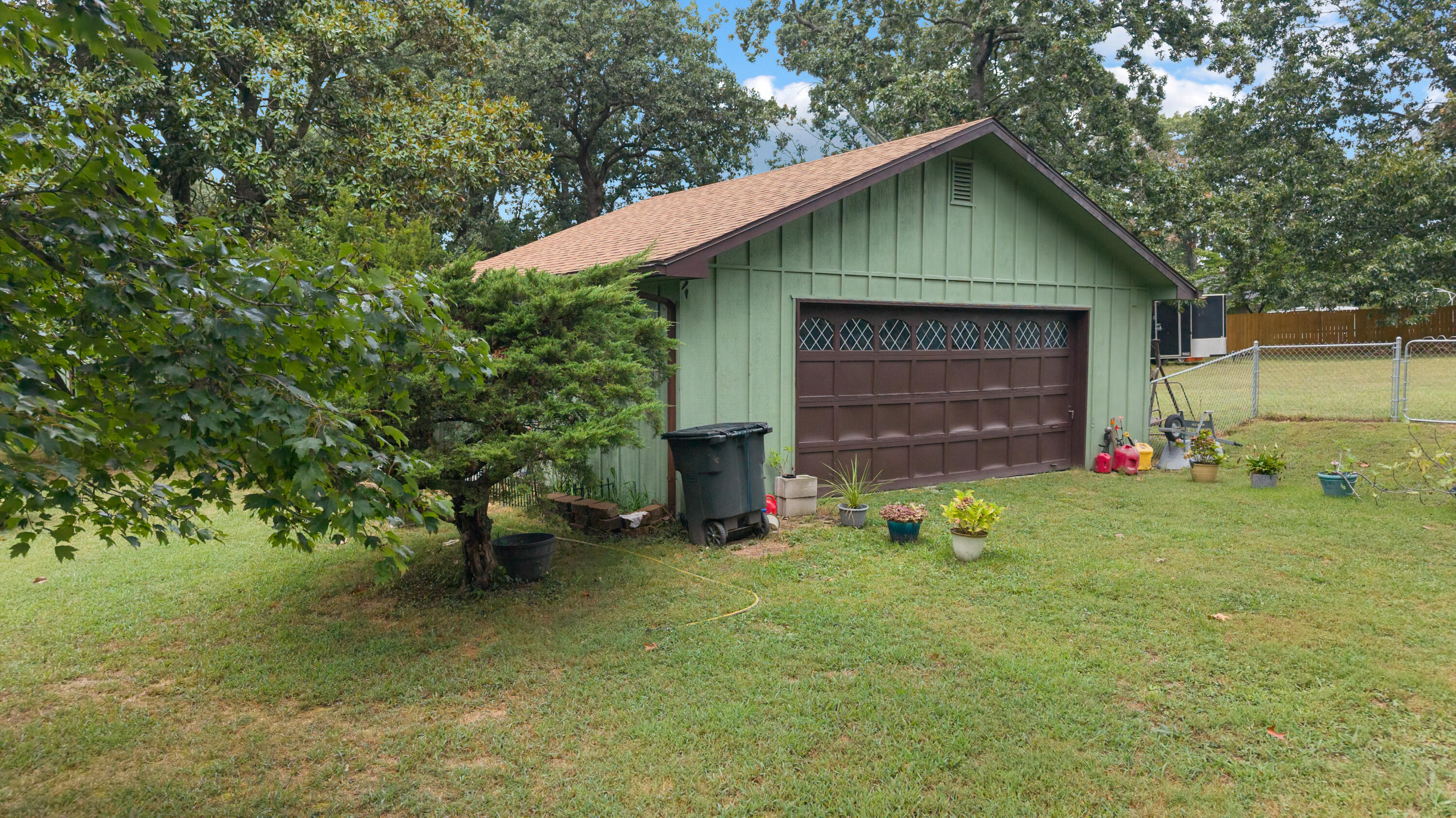 Photo 7 - Residential for sale – 1017  Chinquapin Street  Cassville, MO