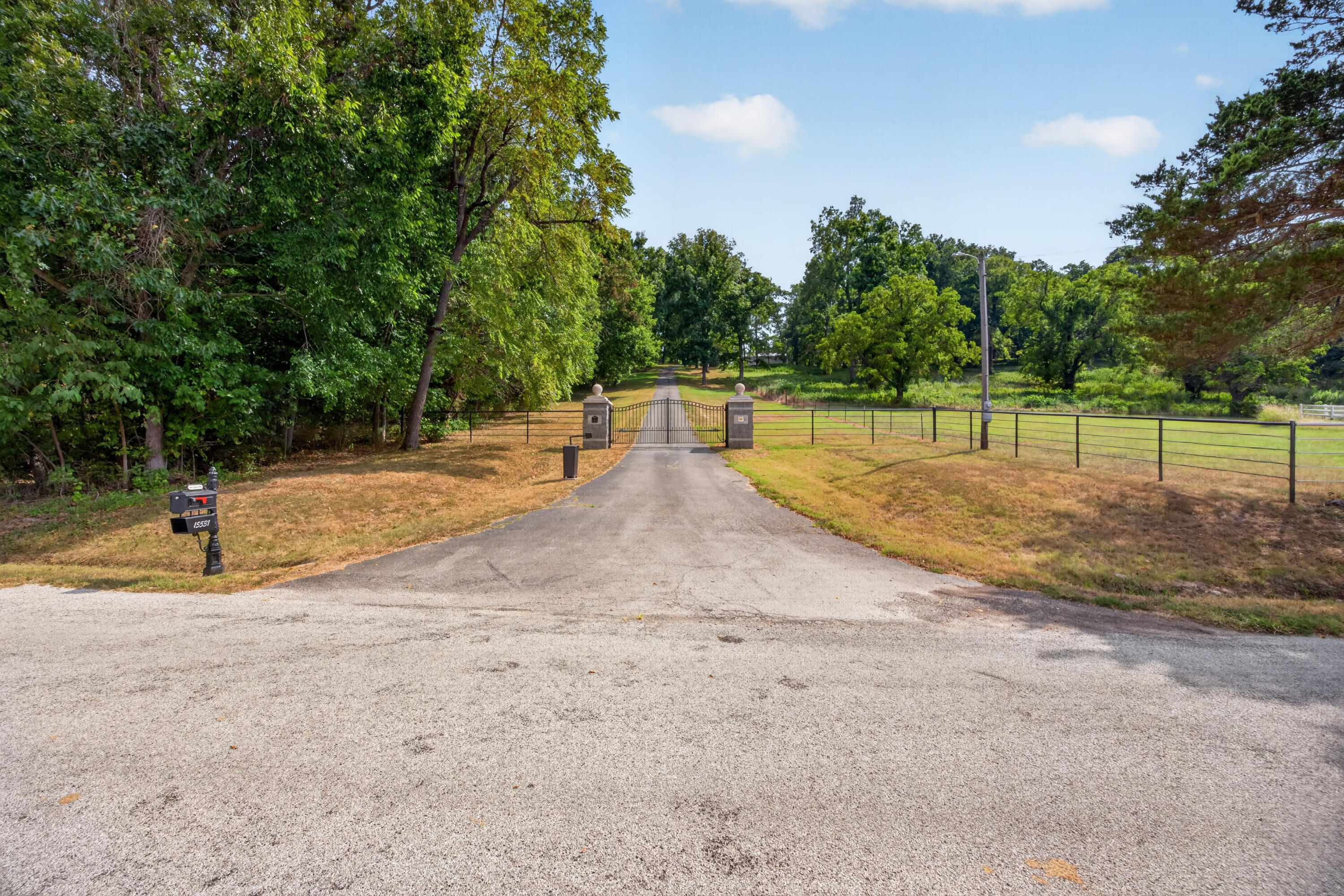 Photo 2 - Residential for sale – 15531  Kentucky Road  Neosho, MO