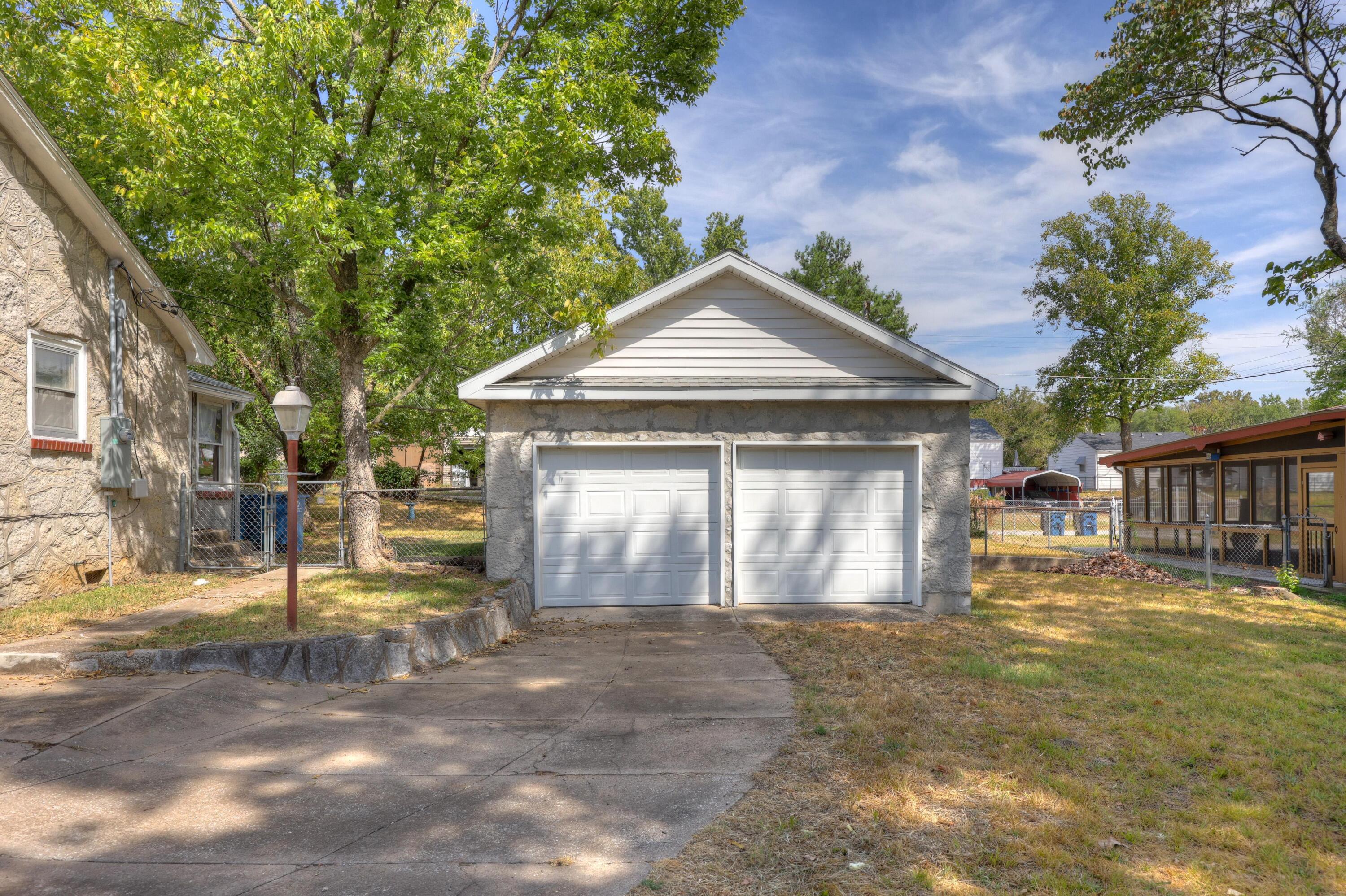 Photo 3 - Residential for sale – 311 S Park Avenue  Joplin, MO
