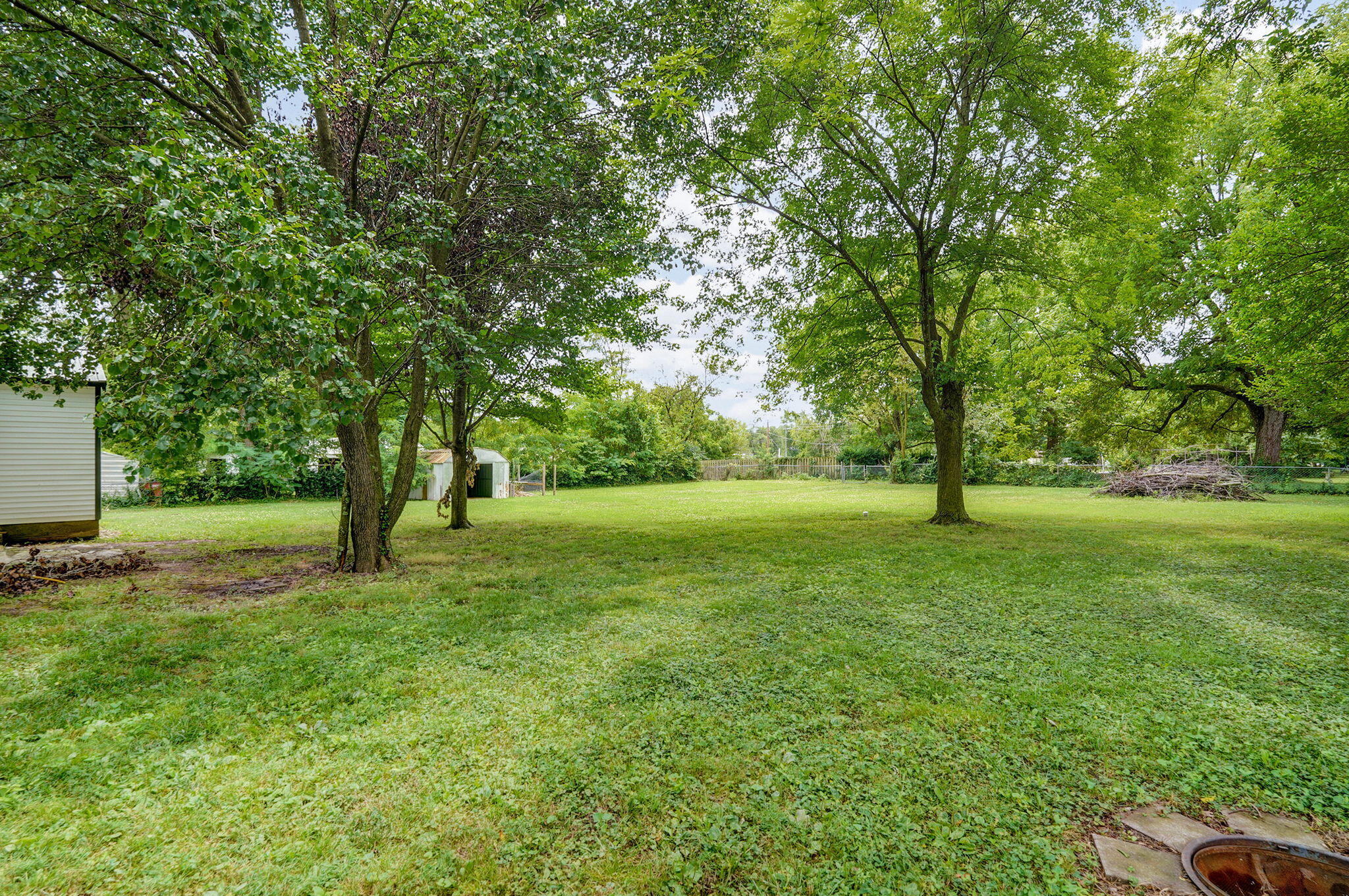 Photo 22 - Residential for sale – 12 E Hawthorne Street  Aurora, MO