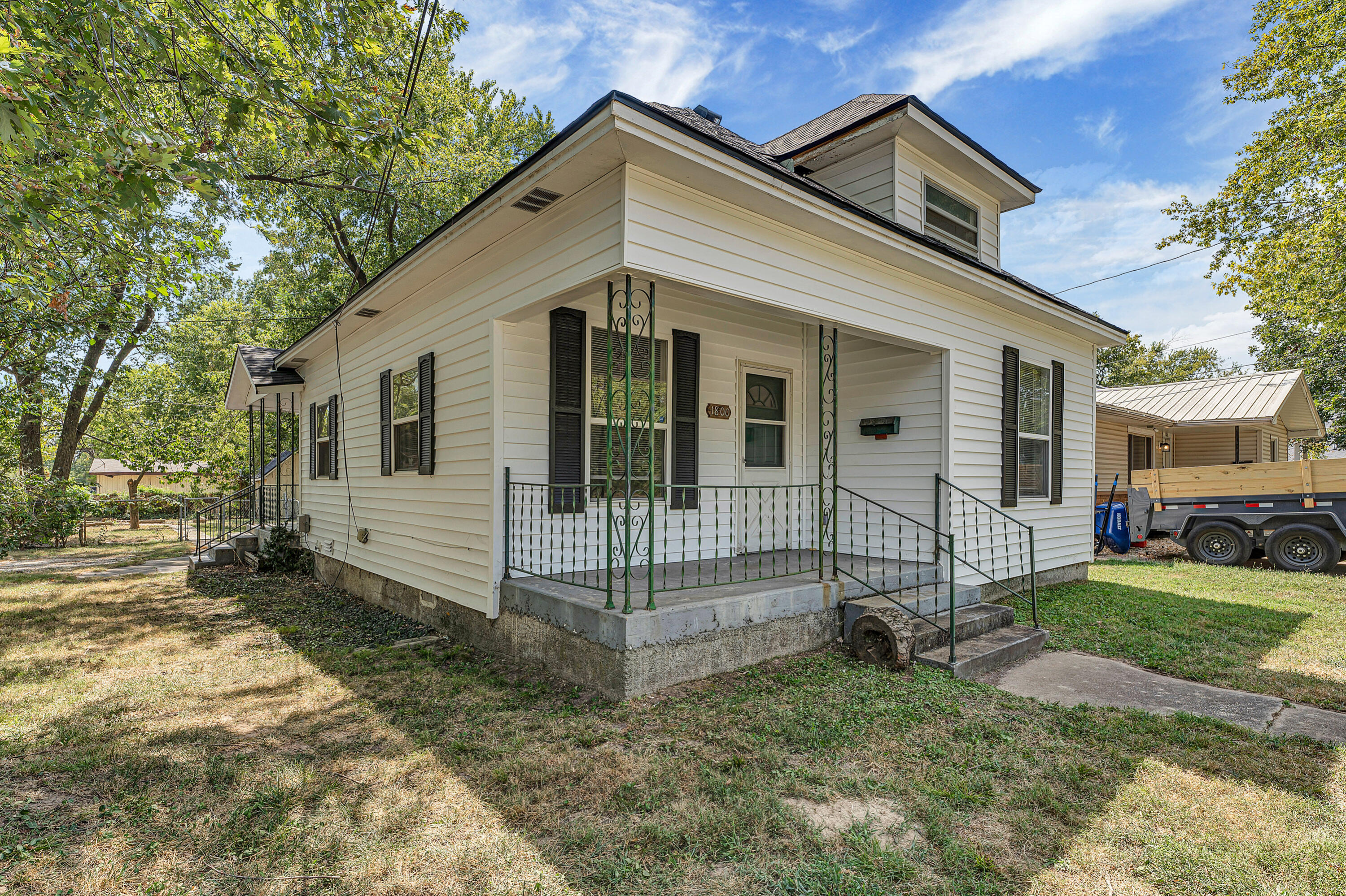 Photo 3 - Residential for sale – 1800 W Atlantic Street  Springfield, MO