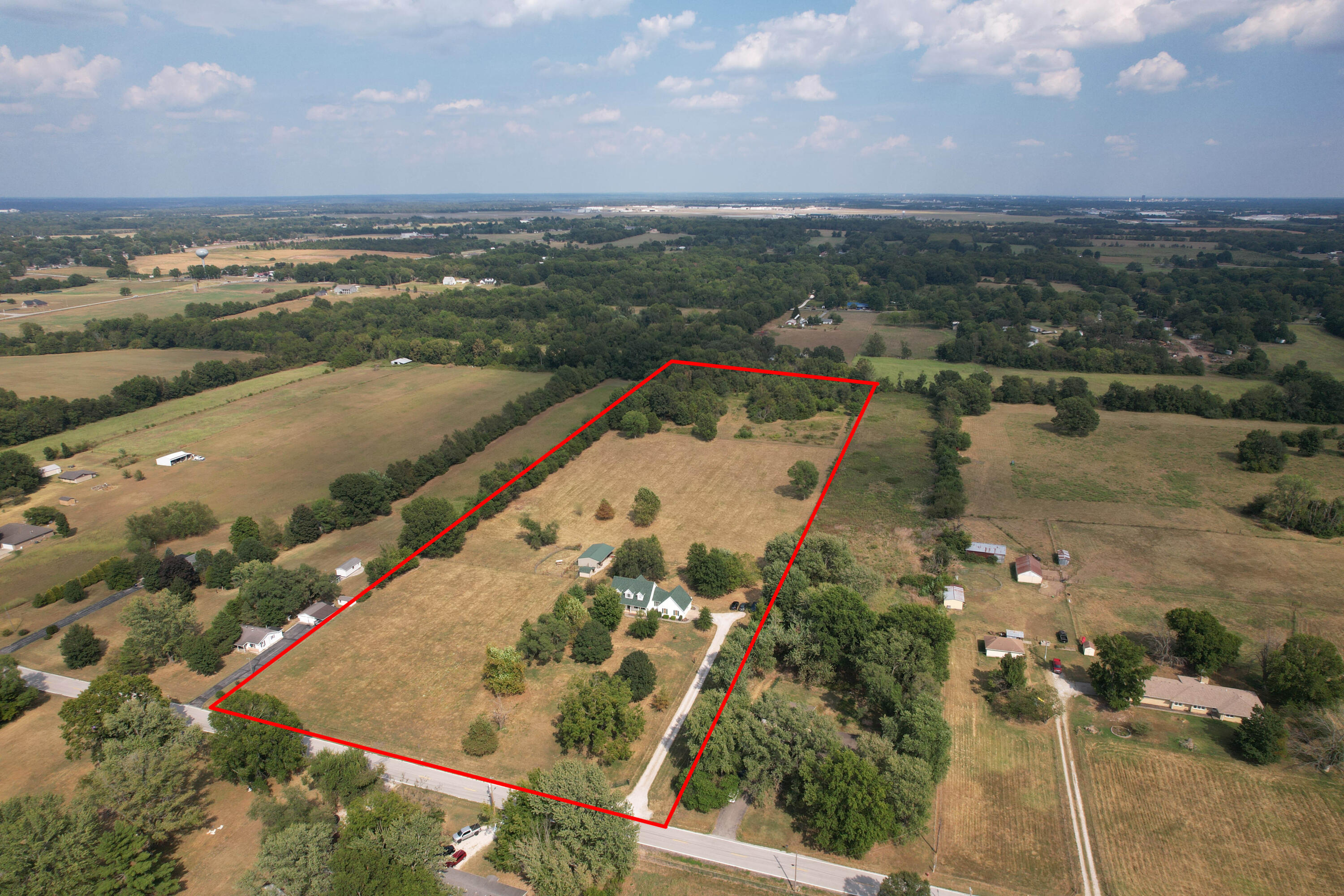 Photo 43 - Residential for sale – 1910 N Farm Road 97   Springfield, MO
