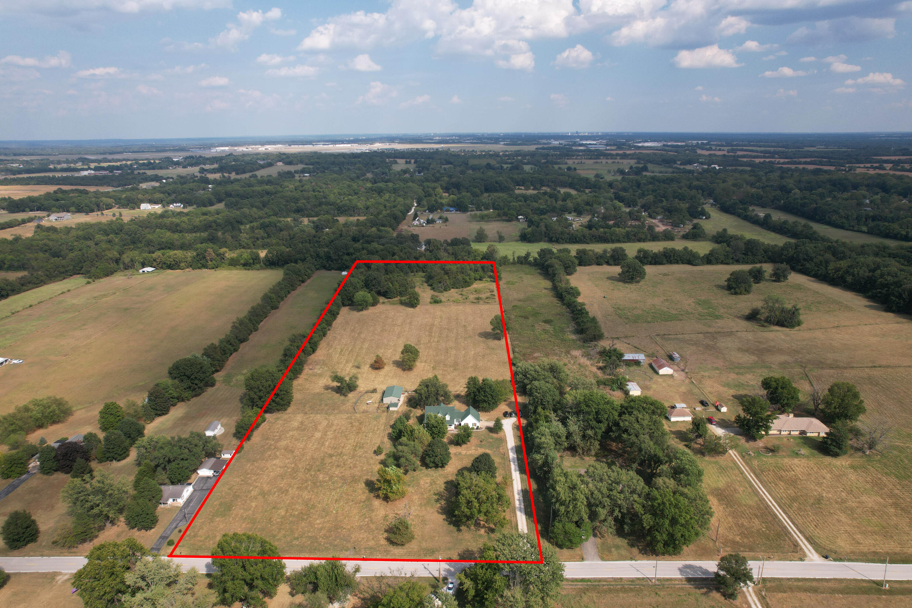 Photo 41 - Residential for sale – 1910 N Farm Road 97   Springfield, MO