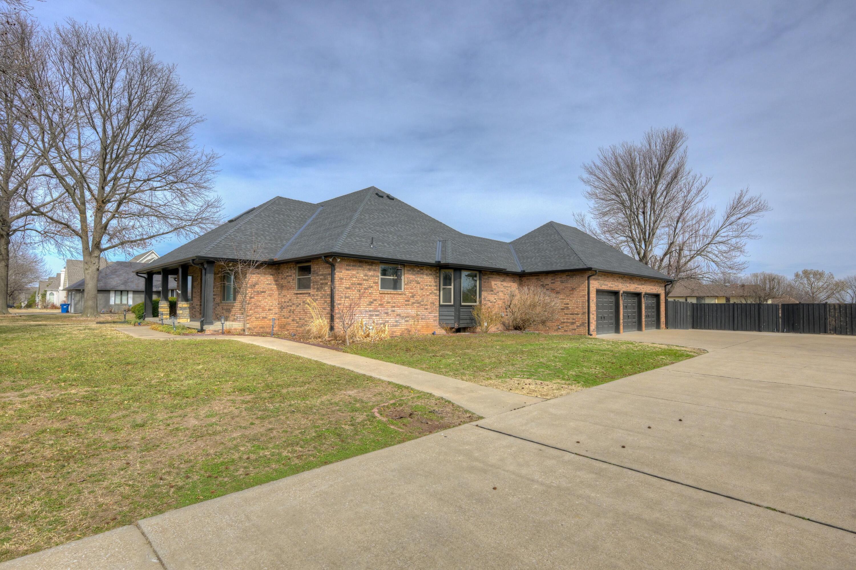 Photo 4 - Residential for sale – 3315 S Park Avenue  Joplin, MO