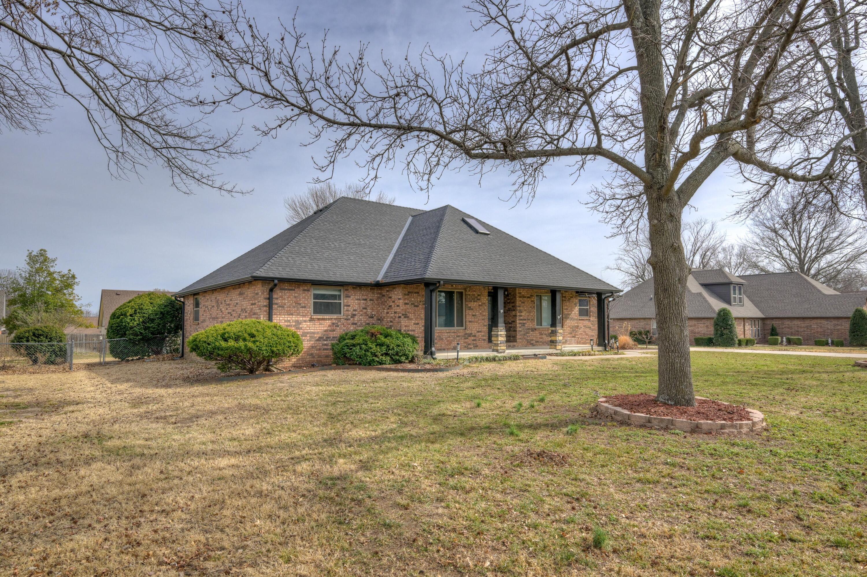 Photo 2 - Residential for sale – 3315 S Park Avenue  Joplin, MO