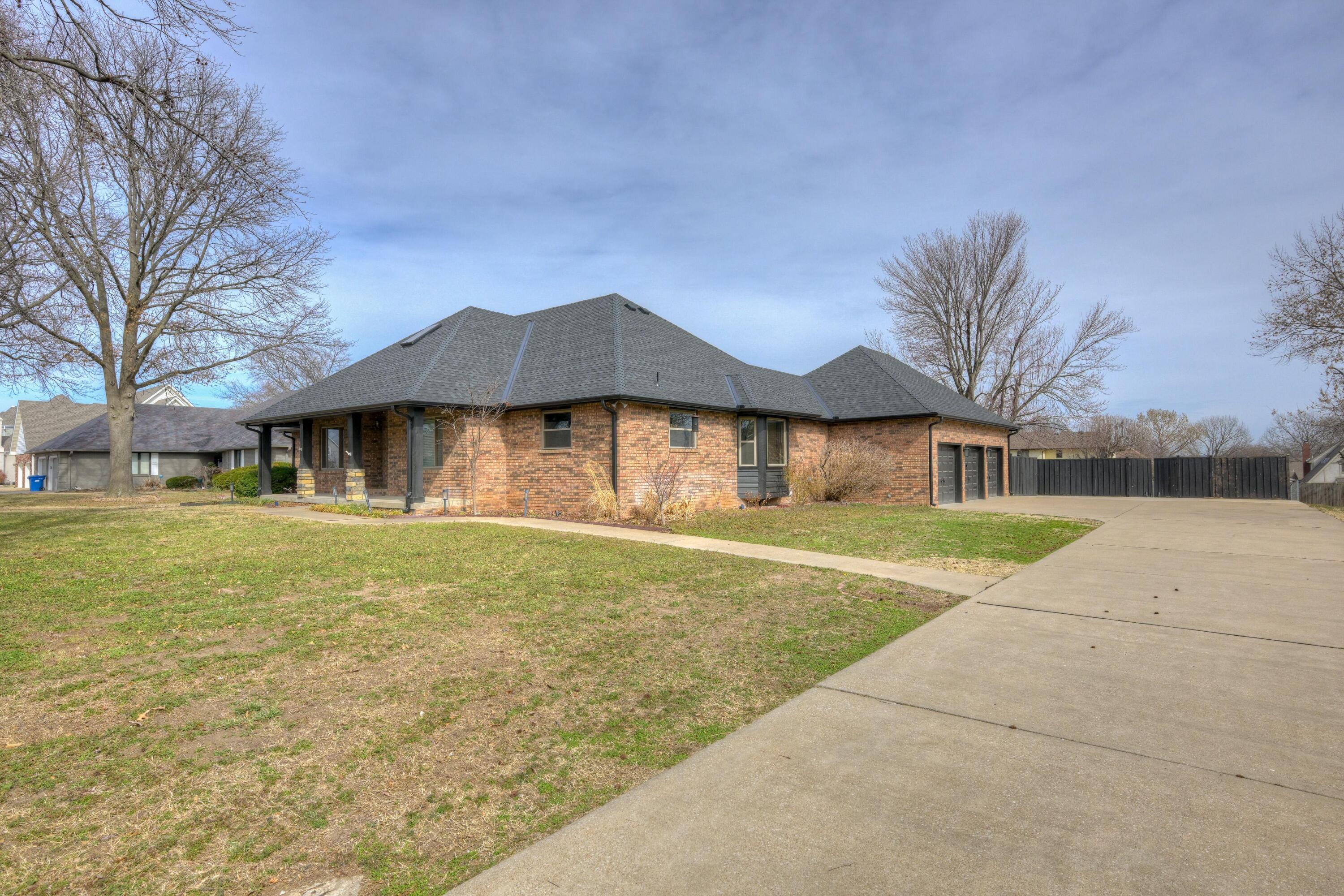 Photo 3 - Residential for sale – 3315 S Park Avenue  Joplin, MO